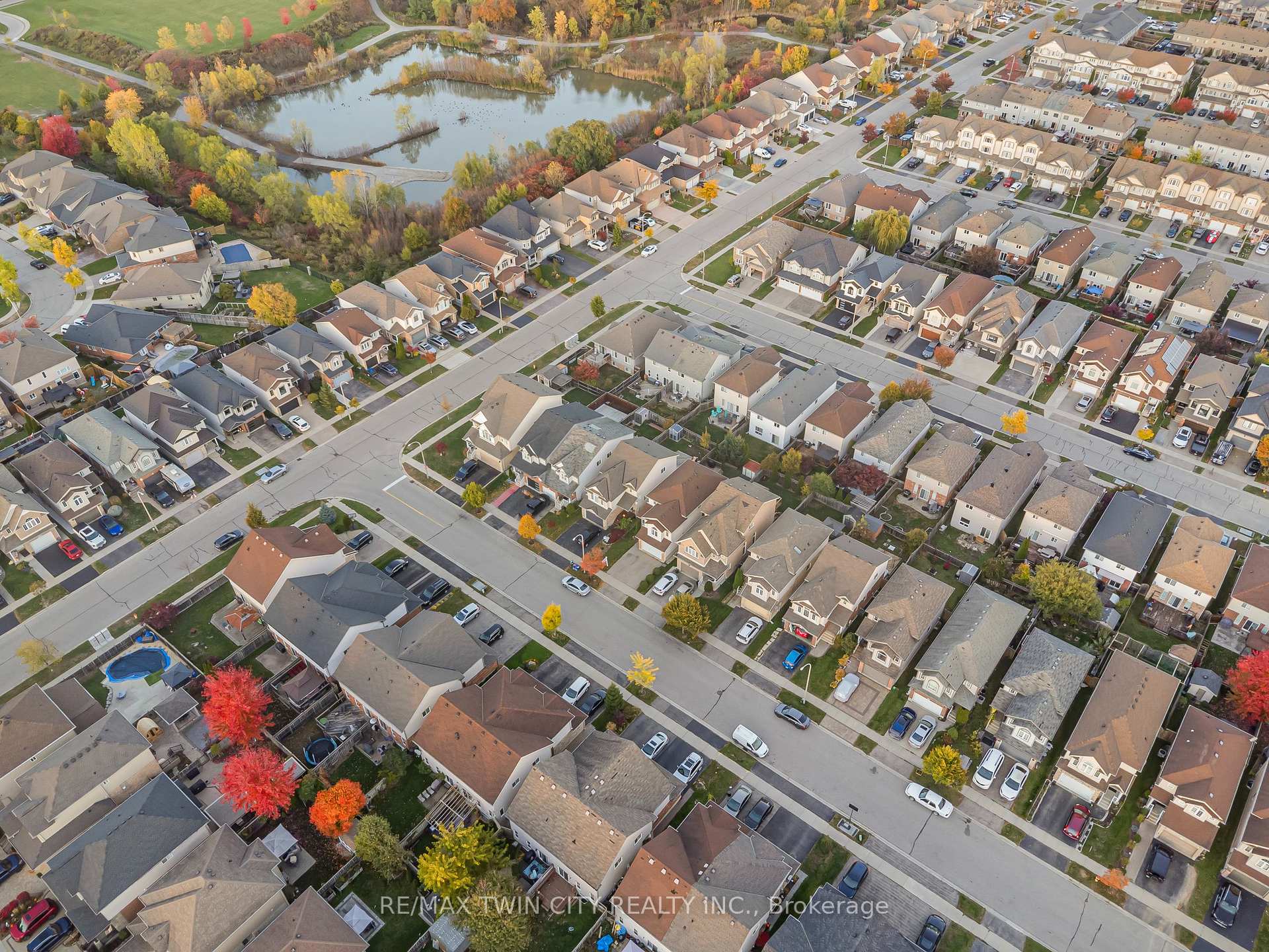Photo 43 of 70 Cannes Street, Kitchener, Huron Park — HOMEH