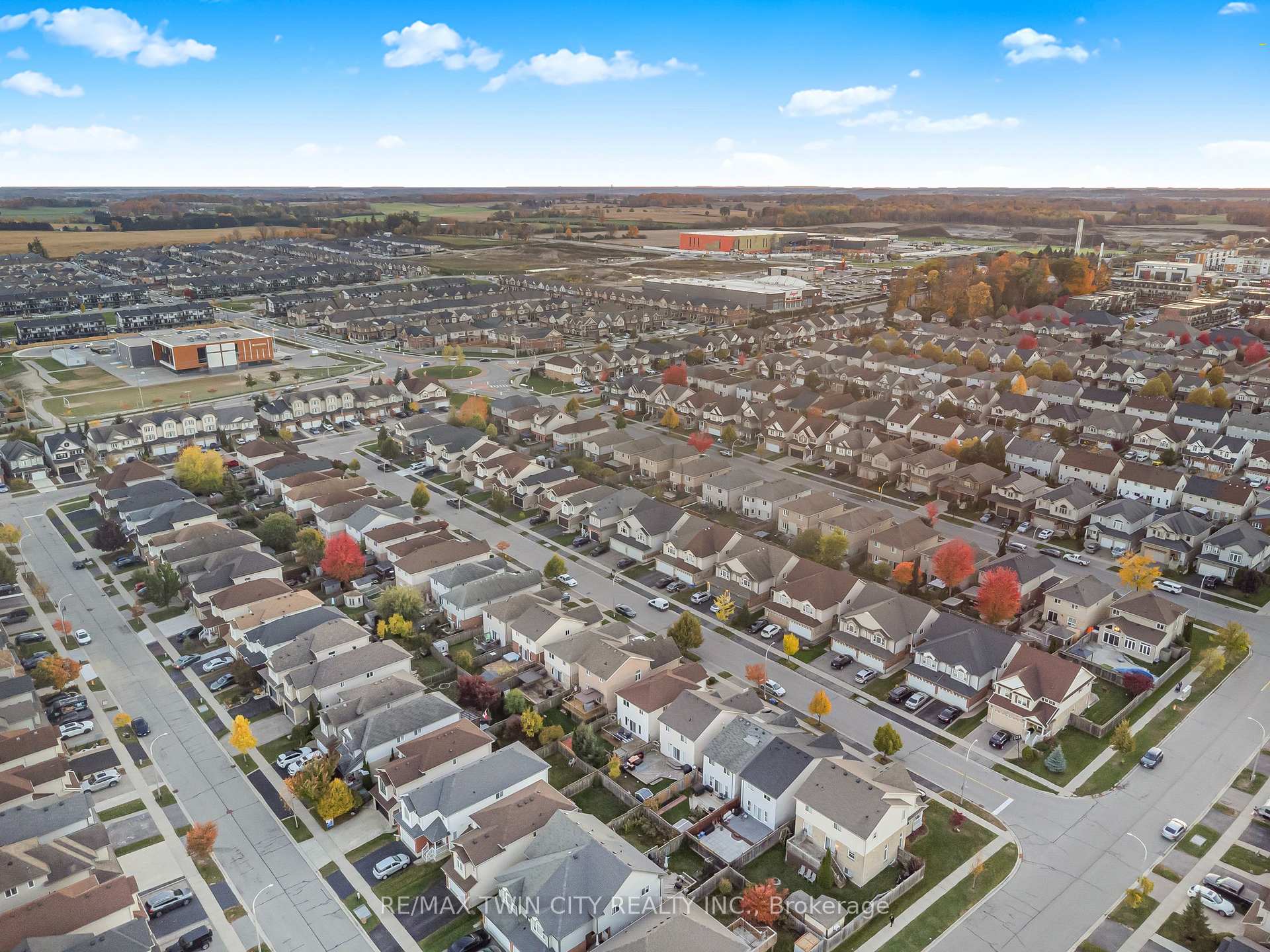 Photo 44 of 70 Cannes Street, Kitchener, Huron Park — HOMEH