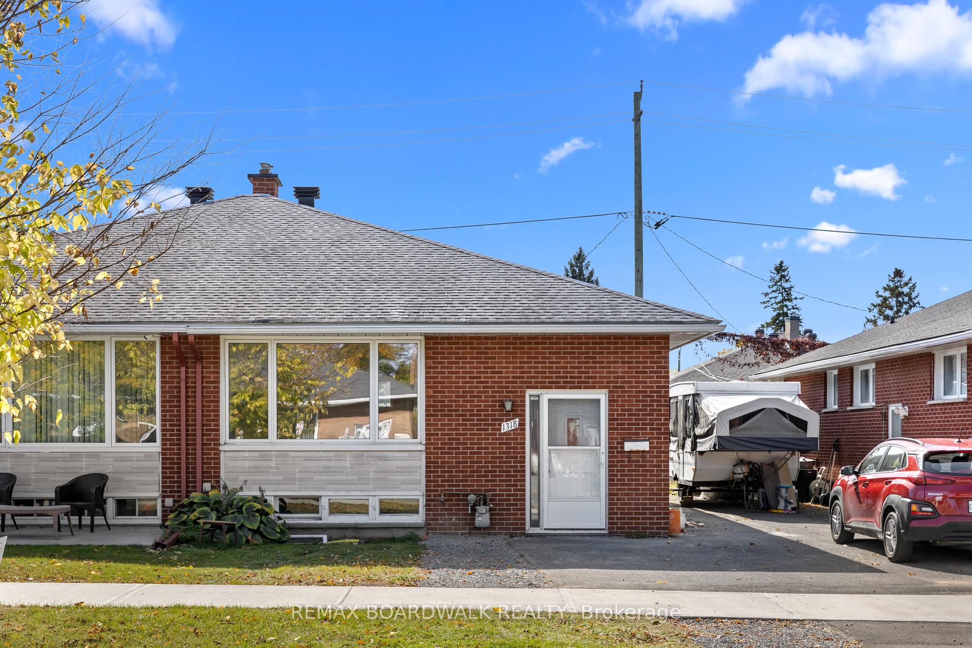 Photo 1 of Unit B, 1318 Highgate Road, Ottawa, Parkway Park — HOMEH
