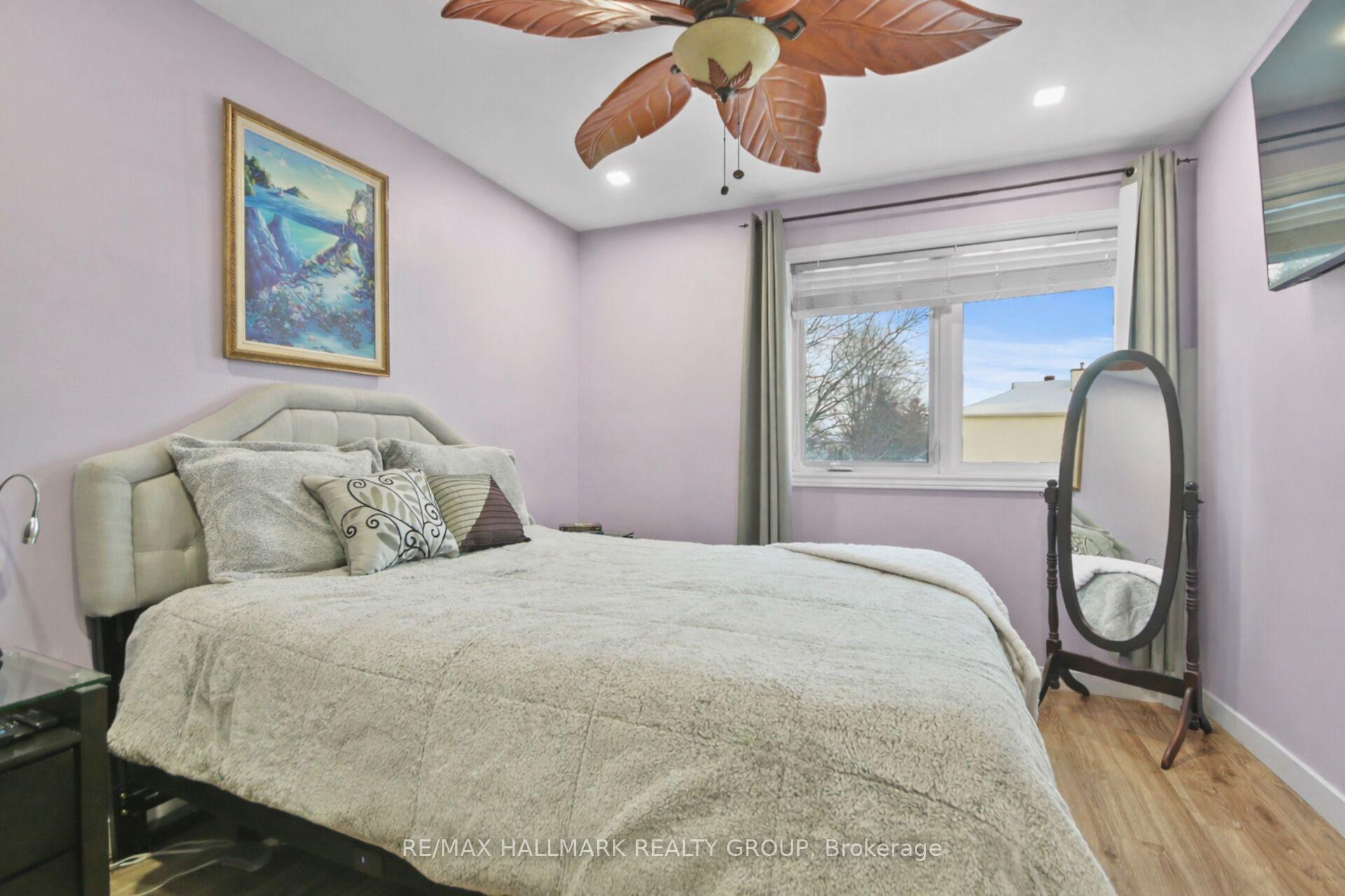 Photo 20 of 52 Peacock Crescent, Ottawa, Barrhaven - Cedargrove/Fraserdale — HOMEH