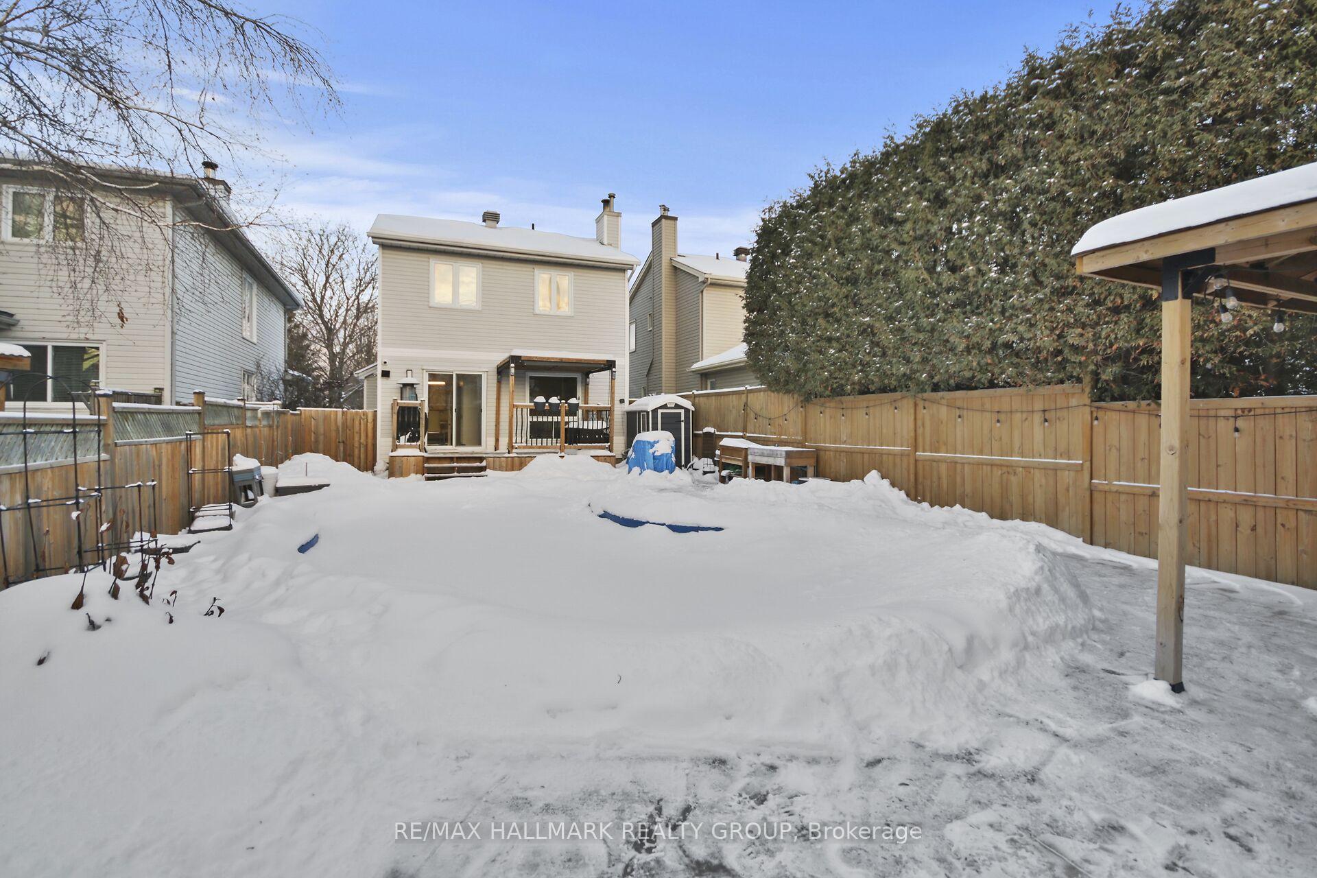Photo 38 of 52 Peacock Crescent, Ottawa, Barrhaven - Cedargrove/Fraserdale — HOMEH
