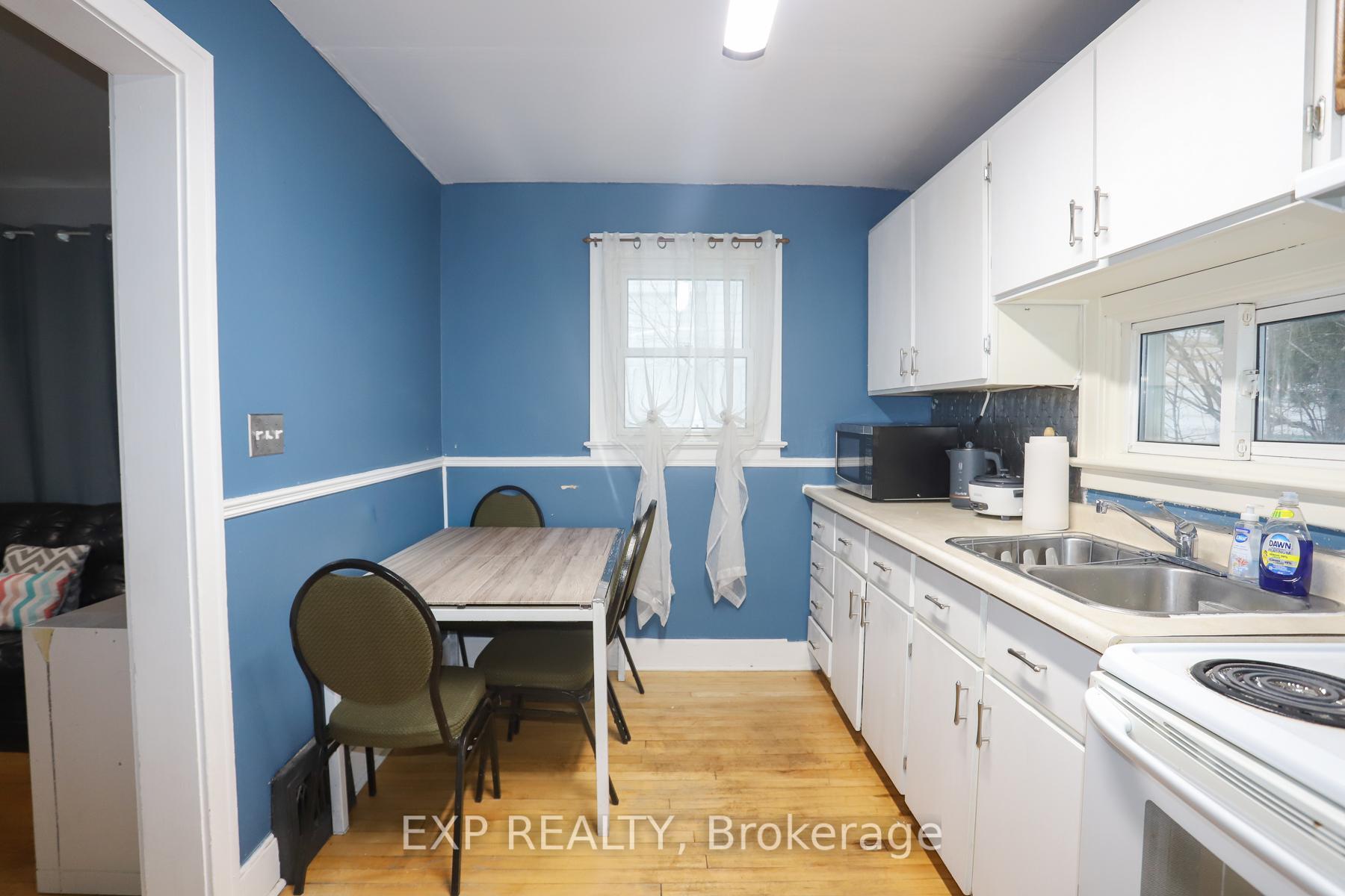 Photo 6 of 240 Huron Street, Sault Ste Marie, Ward 2 — HOMEH