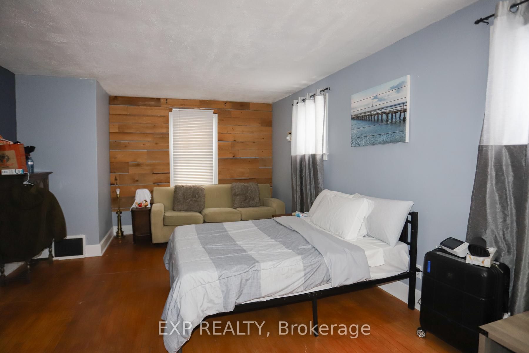 Photo 14 of 240 Huron Street, Sault Ste Marie, Ward 2 — HOMEH