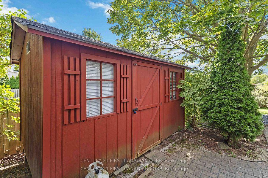 Photo 24 of 71 Golfdale Crescent, London, South Q — HOMEH