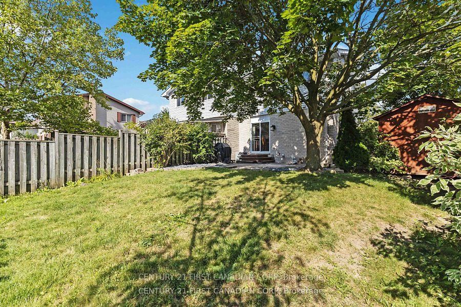 Photo 27 of 71 Golfdale Crescent, London, South Q — HOMEH