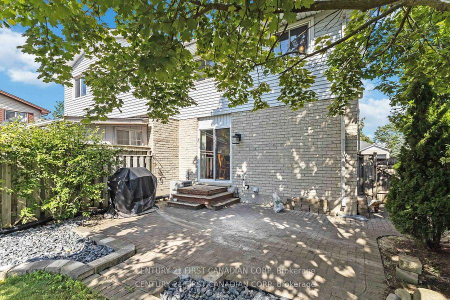 Photo 29 of 71 Golfdale Crescent, London, South Q — HOMEH