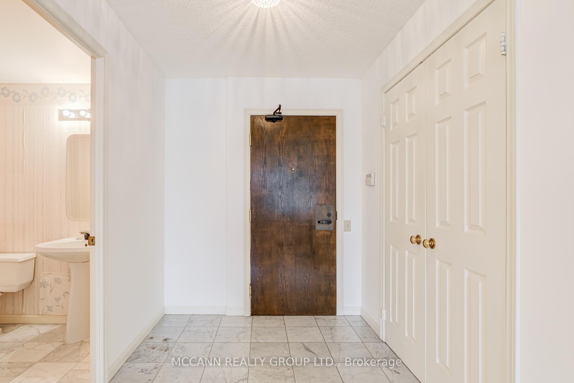 Photo 6 of Unit 901, 2900 Yonge Street, Toronto, Lawrence Park South — HOMEH