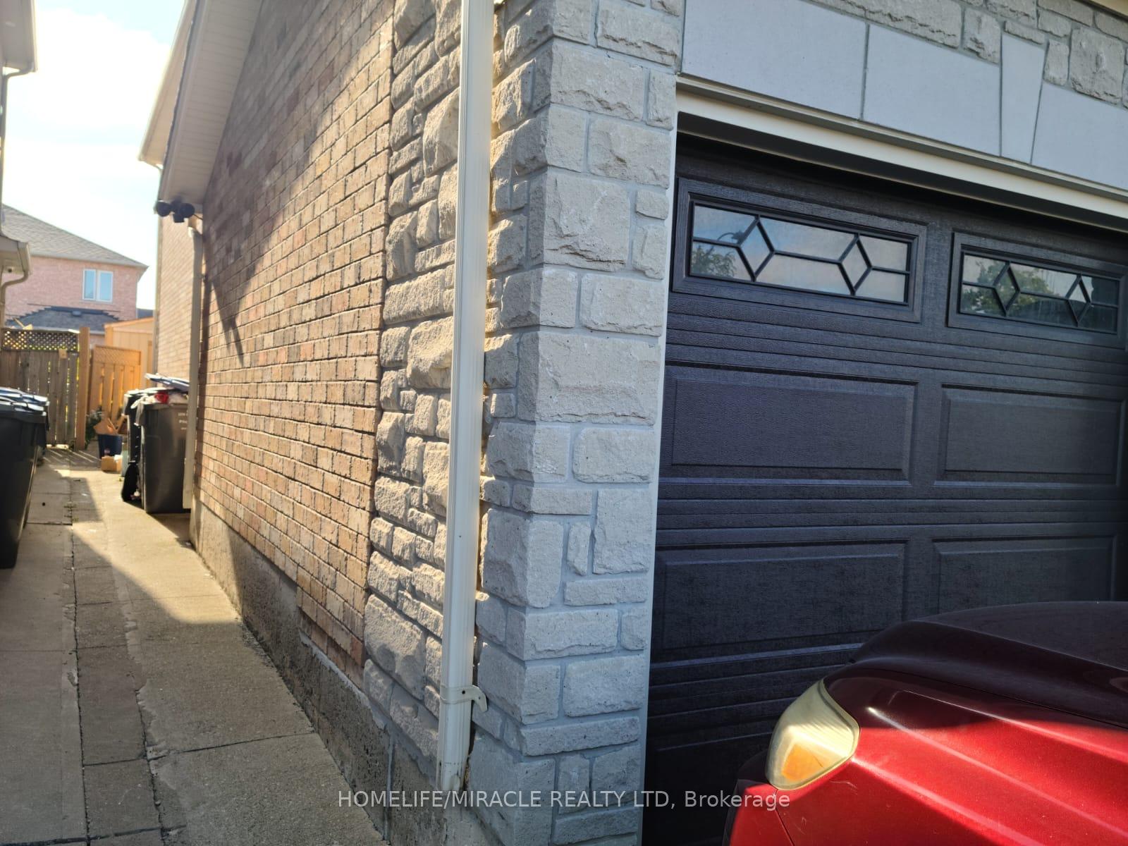 Photo 1 of 11 Heathbrook Avenue, Brampton, Bram East — HOMEH