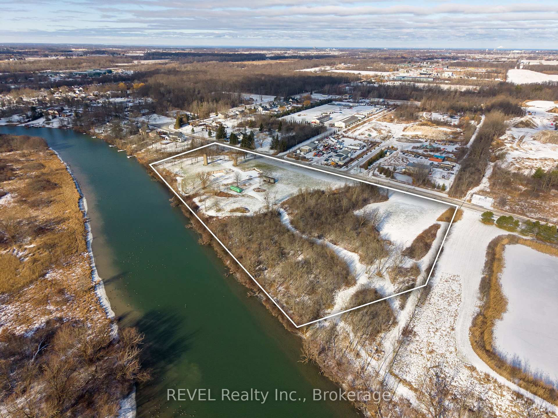 Photo 2 of 1373 Chippawa Creek Road, Thorold, Port Robinson — HOMEH