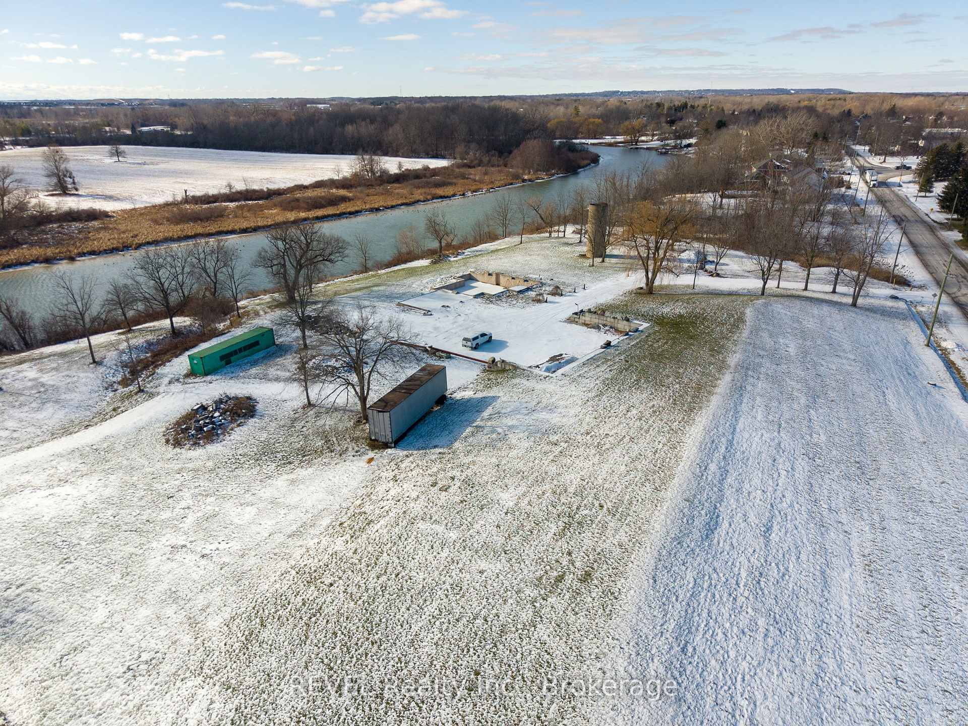 Photo 3 of 1373 Chippawa Creek Road, Thorold, Port Robinson — HOMEH