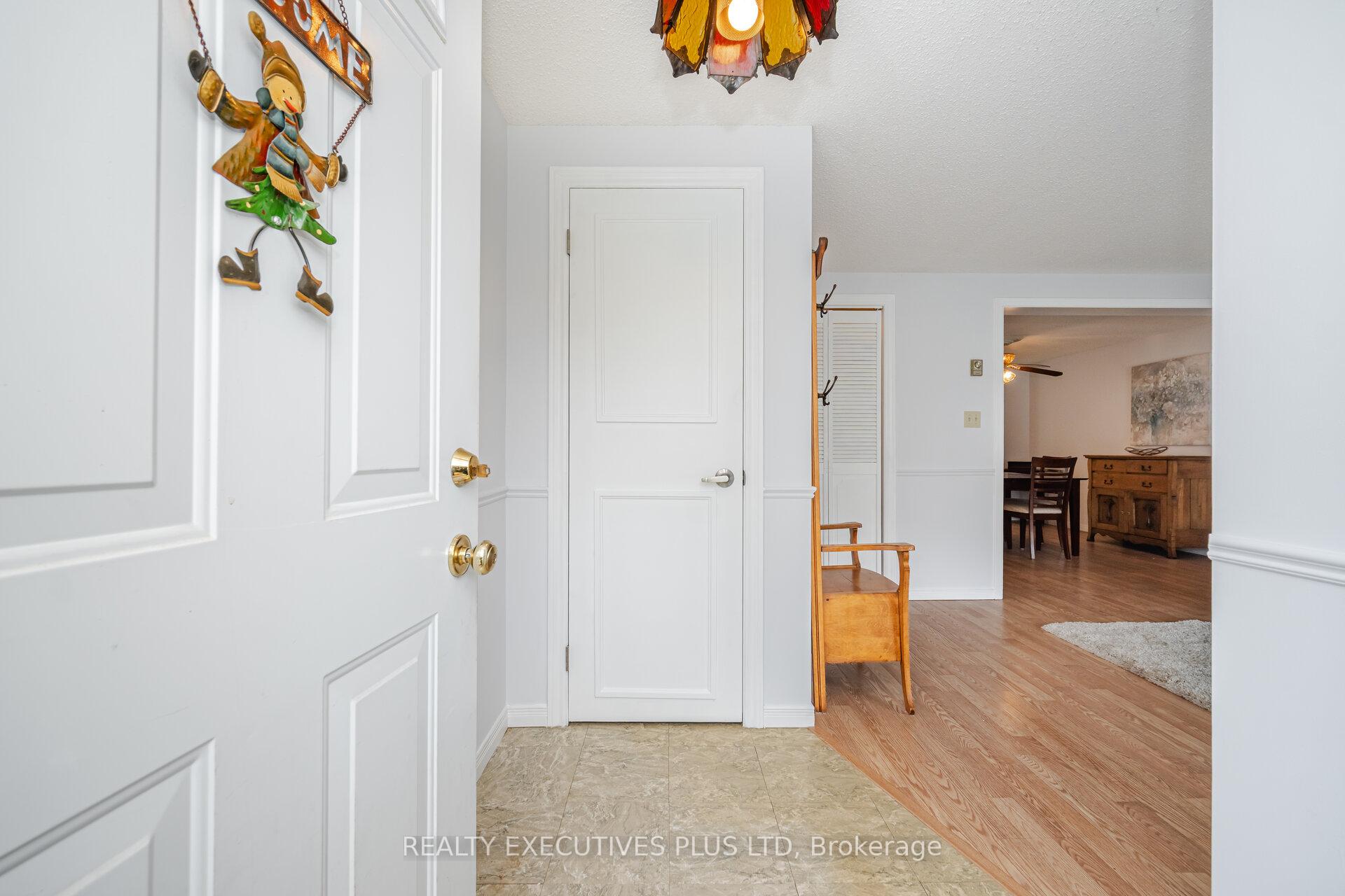 Photo 7 of 5 Pineview Court, New Tecumseth, Rural New Tecumseth — HOMEH