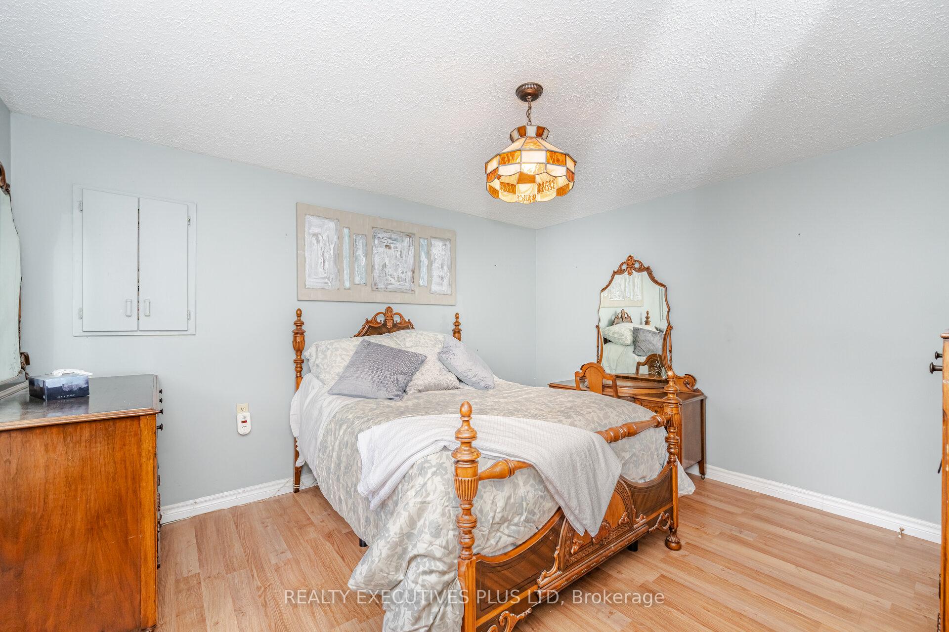 Photo 24 of 5 Pineview Court, New Tecumseth, Rural New Tecumseth — HOMEH