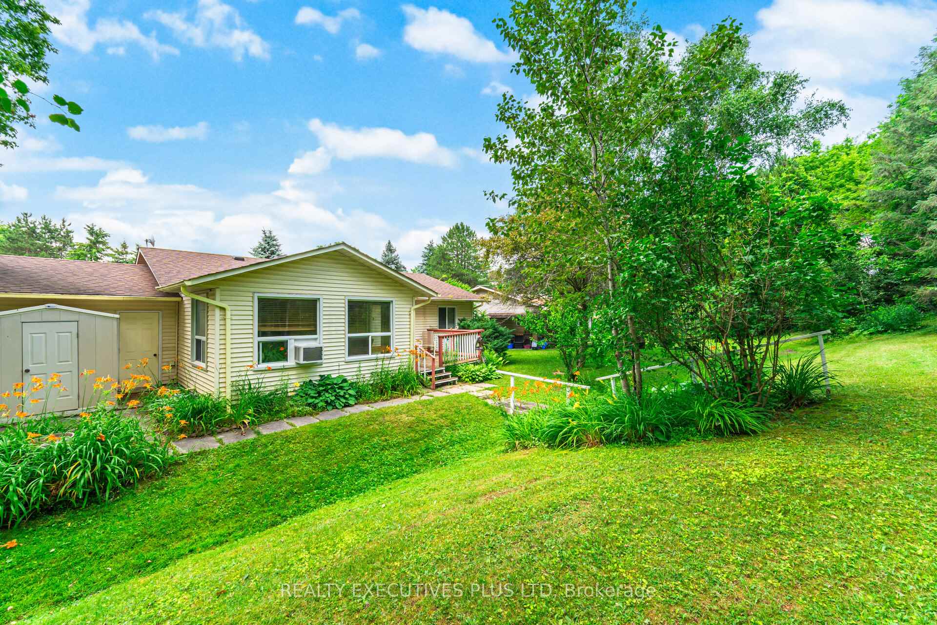 Photo 35 of 5 Pineview Court, New Tecumseth, Rural New Tecumseth — HOMEH