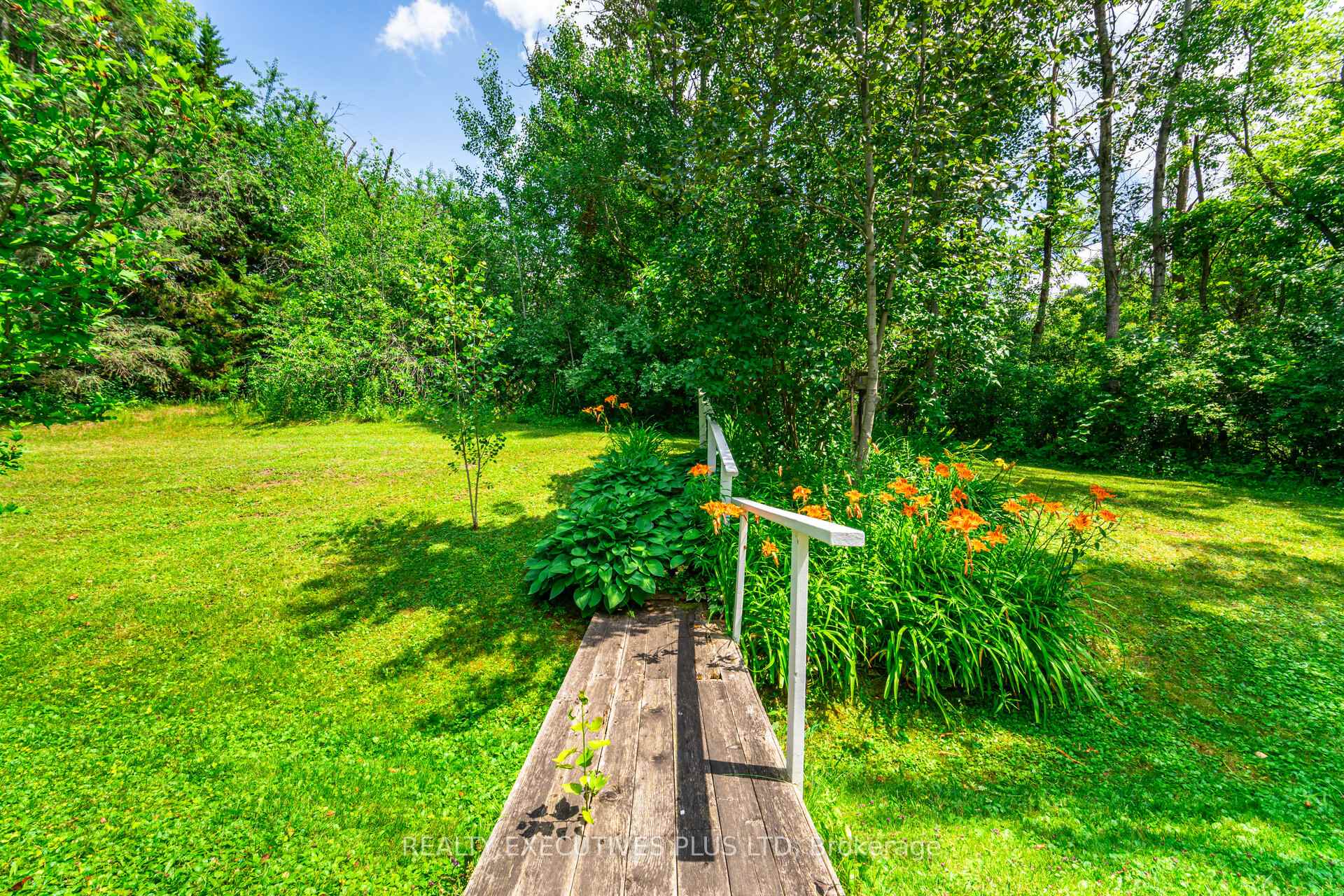 Photo 37 of 5 Pineview Court, New Tecumseth, Rural New Tecumseth — HOMEH