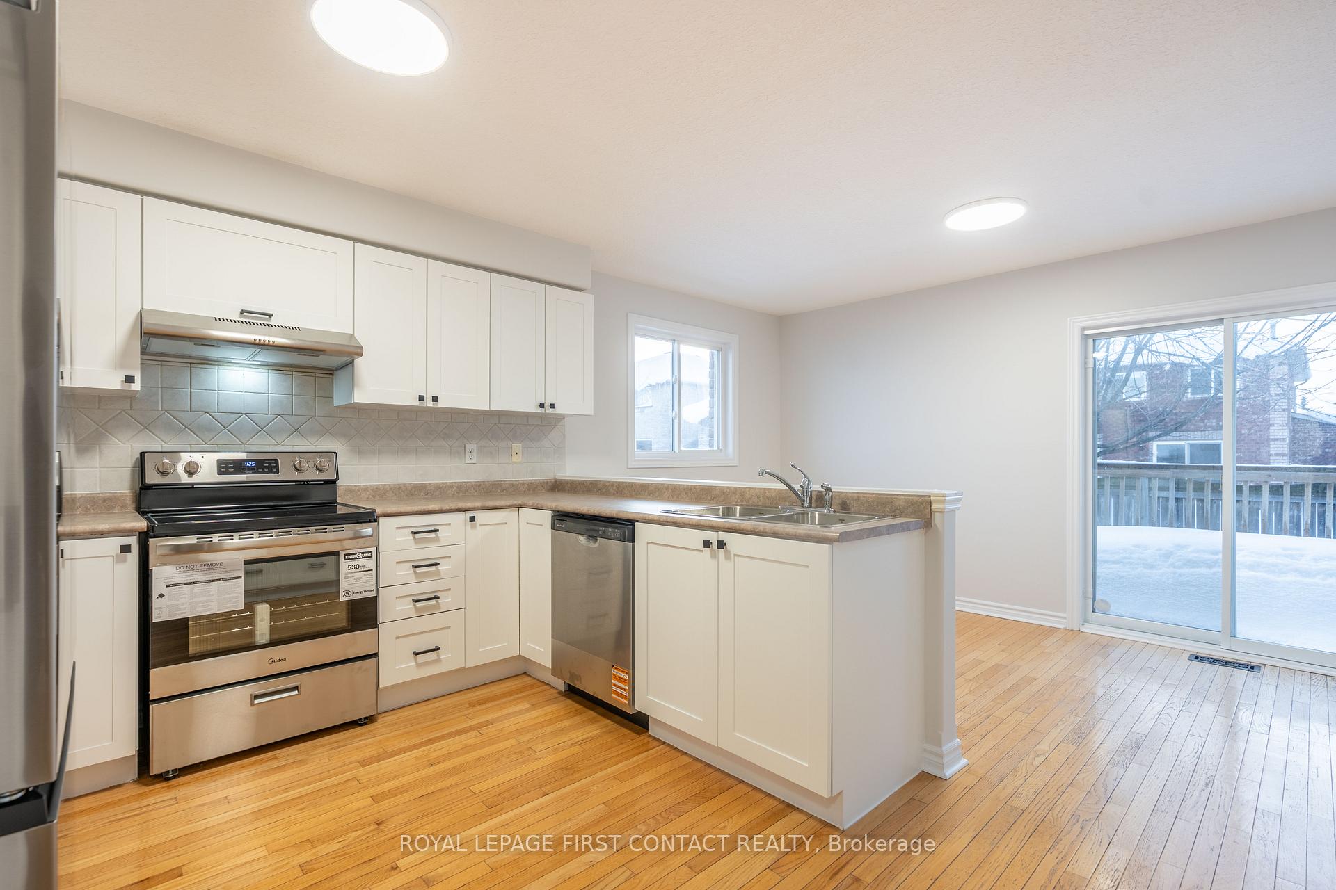 Photo 4 of 316 Johnson Street, Barrie, Georgian Drive — HOMEH