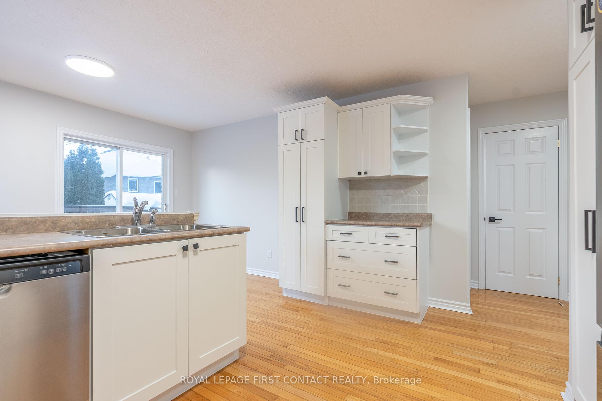 Photo 6 of 316 Johnson Street, Barrie, Georgian Drive — HOMEH