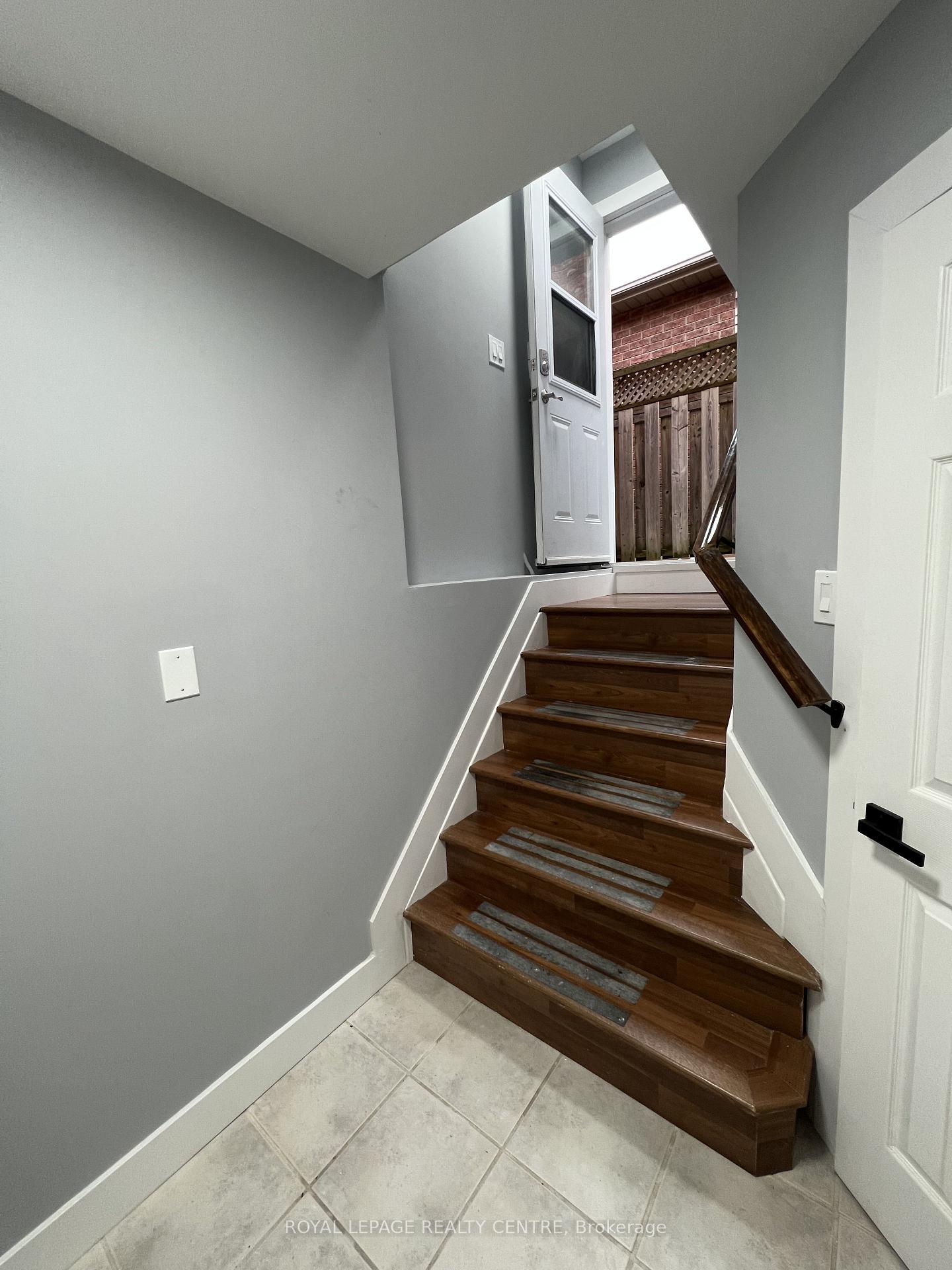 Photo 18 of Unit Lower, 106 Marsellus Drive, Barrie, Holly — HOMEH