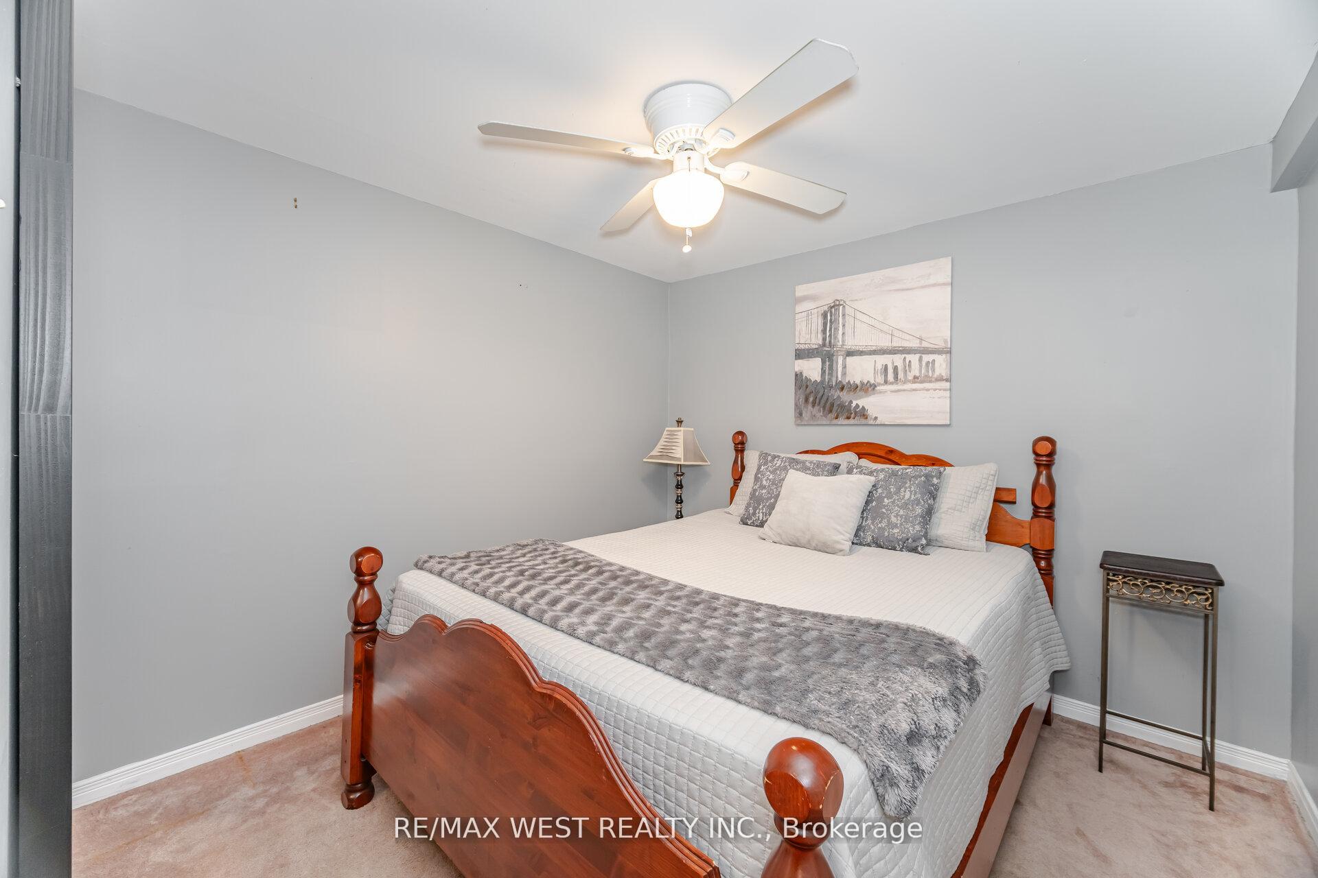 Photo 31 of 17 Malcolm Crescent, Brampton, Central Park — HOMEH