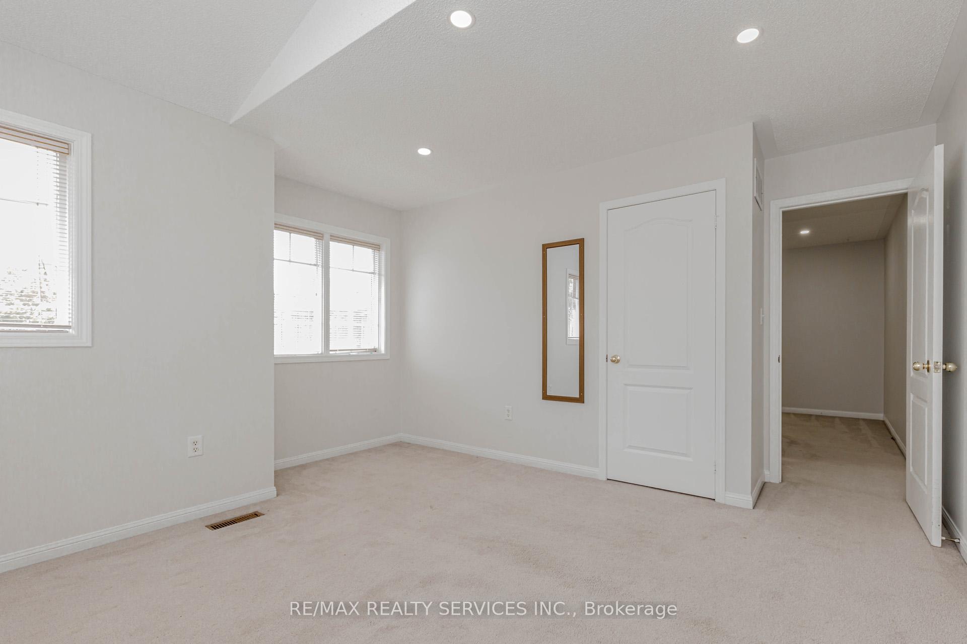 Photo 18 of Unit Upper, 106 Narrow Valley Crescent, Brampton, Sandringham-Wellington — HOMEH