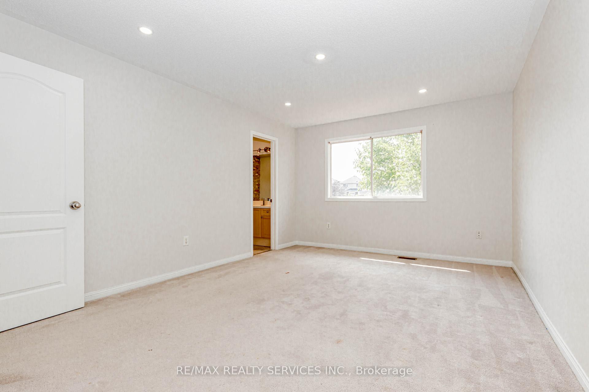 Photo 20 of Unit Upper, 106 Narrow Valley Crescent, Brampton, Sandringham-Wellington — HOMEH