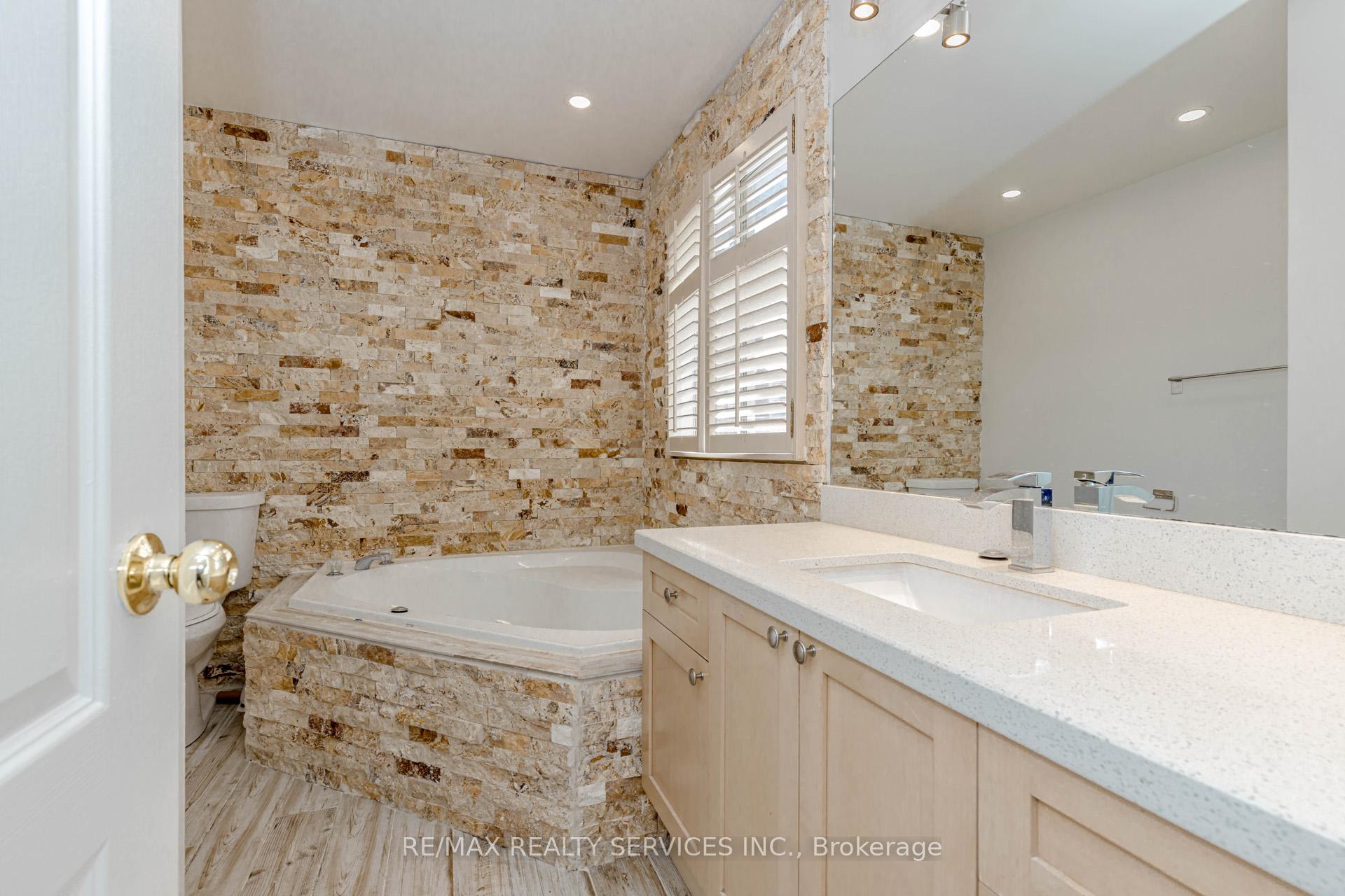 Photo 23 of Unit Upper, 106 Narrow Valley Crescent, Brampton, Sandringham-Wellington — HOMEH
