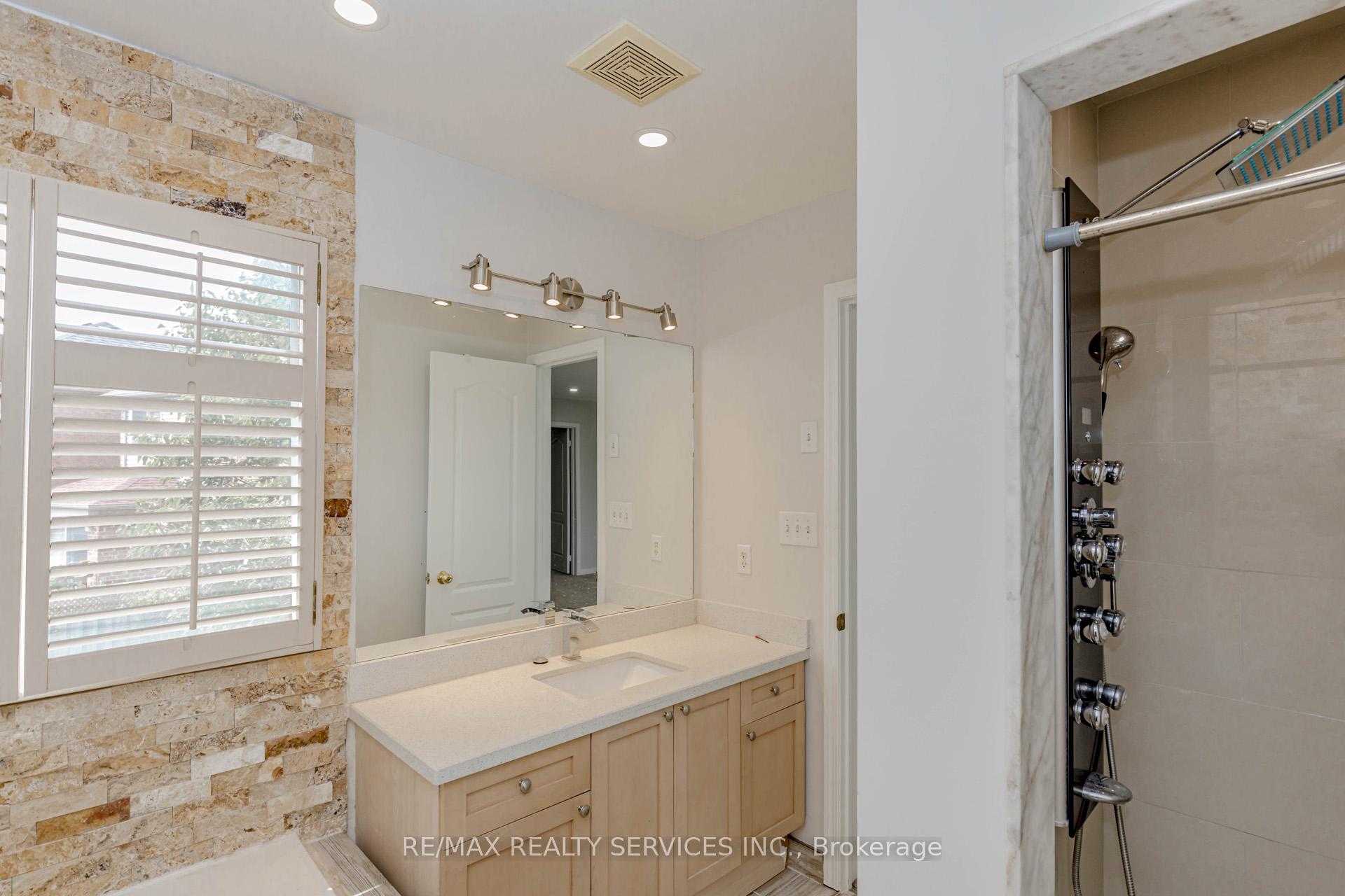 Photo 24 of Unit Upper, 106 Narrow Valley Crescent, Brampton, Sandringham-Wellington — HOMEH
