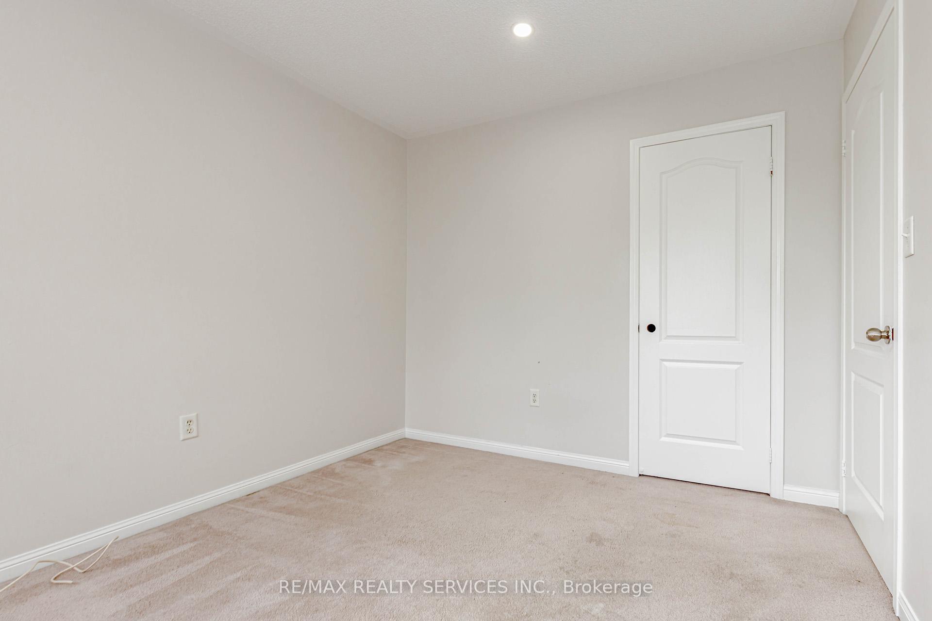 Photo 27 of Unit Upper, 106 Narrow Valley Crescent, Brampton, Sandringham-Wellington — HOMEH