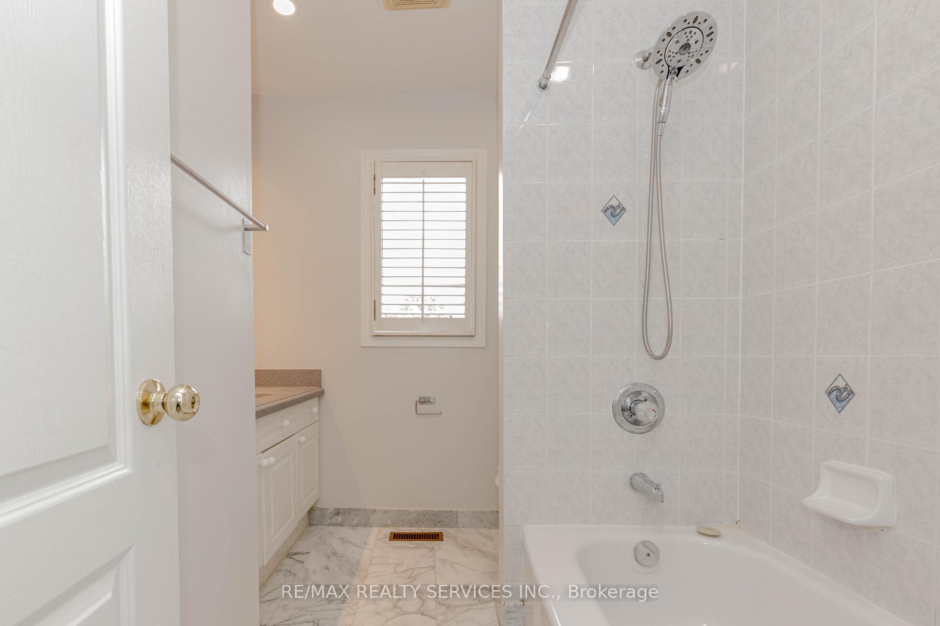 Photo 28 of Unit Upper, 106 Narrow Valley Crescent, Brampton, Sandringham-Wellington — HOMEH