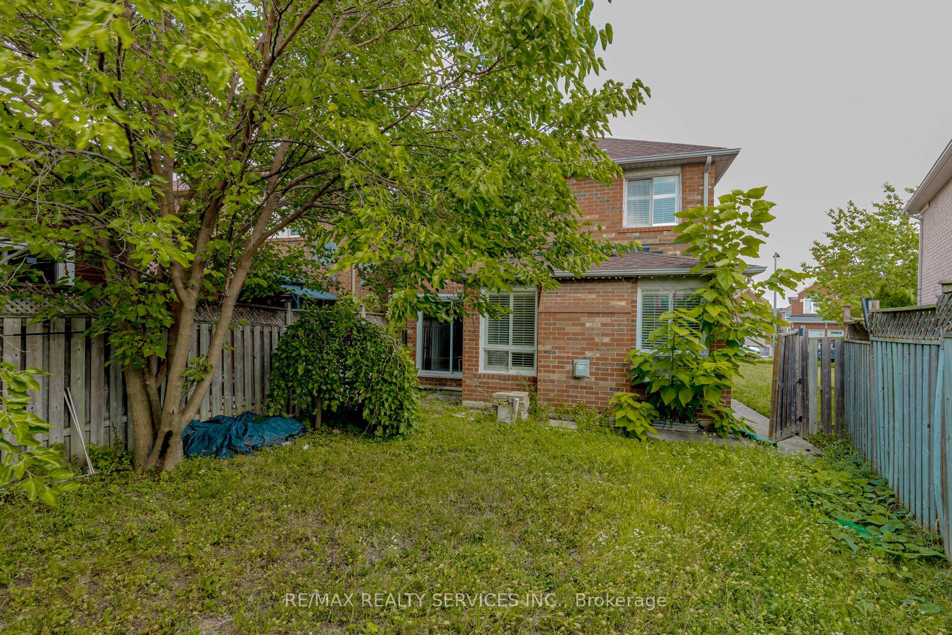 Photo 32 of Unit Upper, 106 Narrow Valley Crescent, Brampton, Sandringham-Wellington — HOMEH