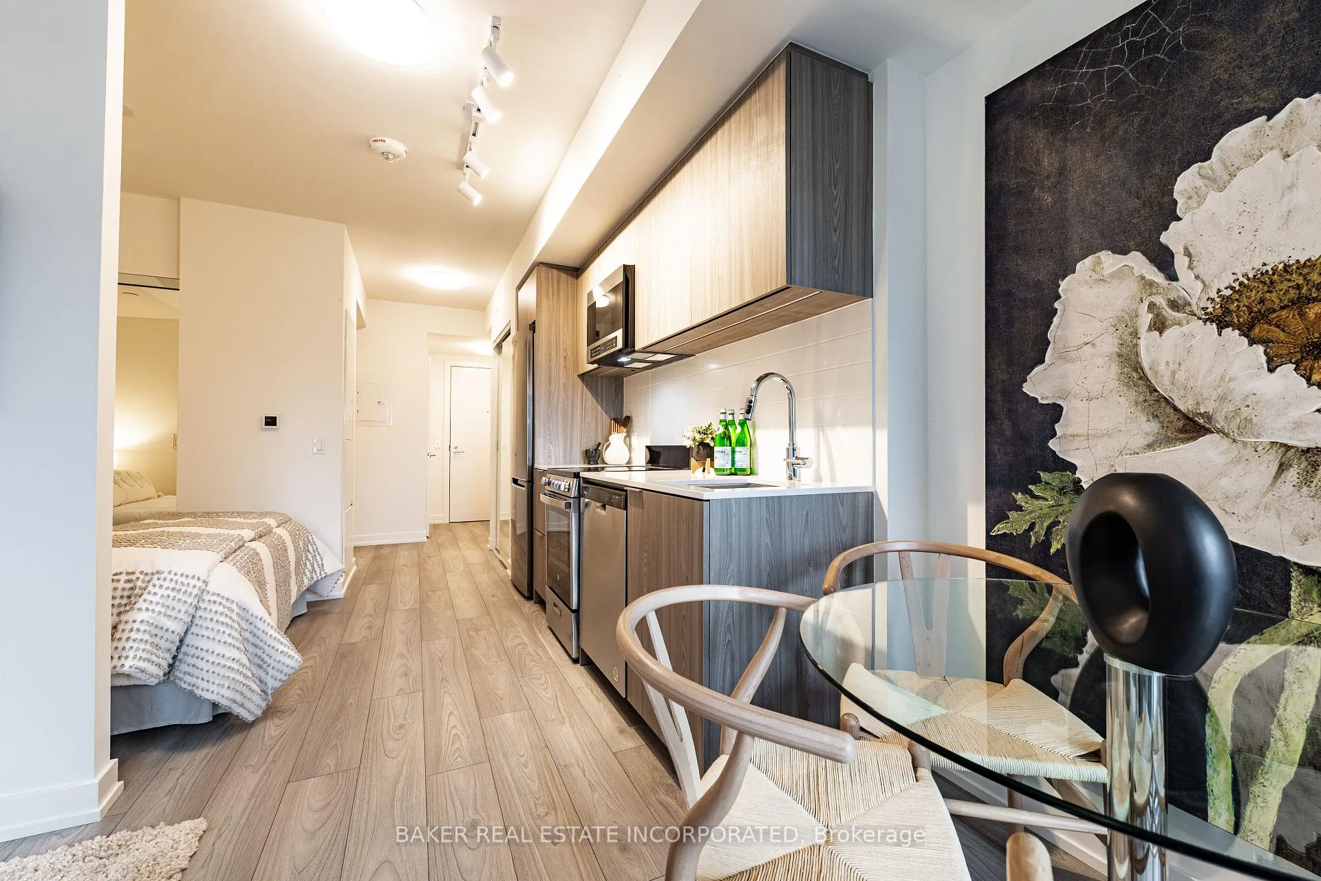 Photo 18 of Unit 3312, 223 Redpath Avenue, Toronto, Mount Pleasant West — HOMEH