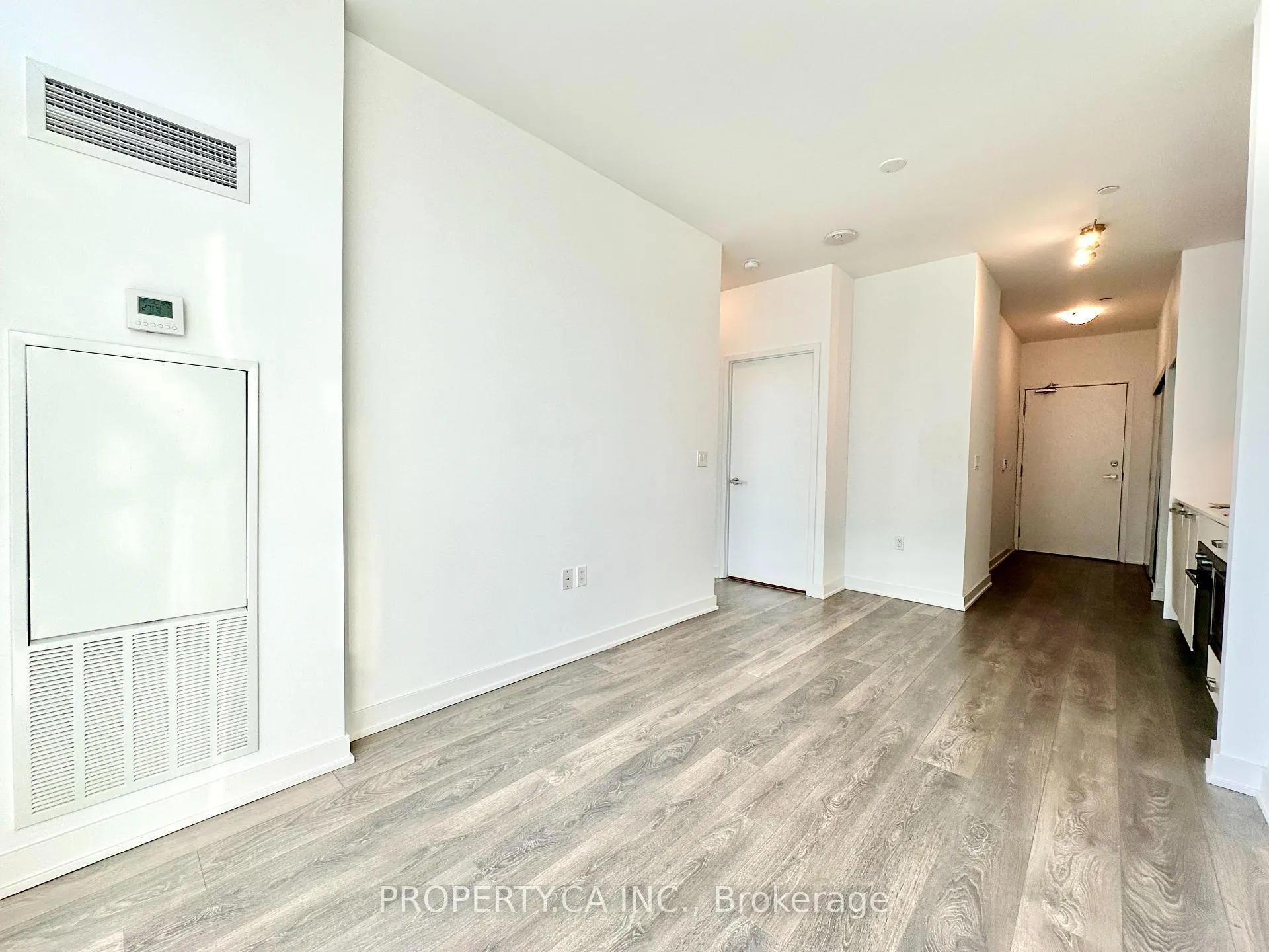 Photo 8 of Unit PH06, 99 Broadway Avenue, Toronto, Mount Pleasant West — HOMEH