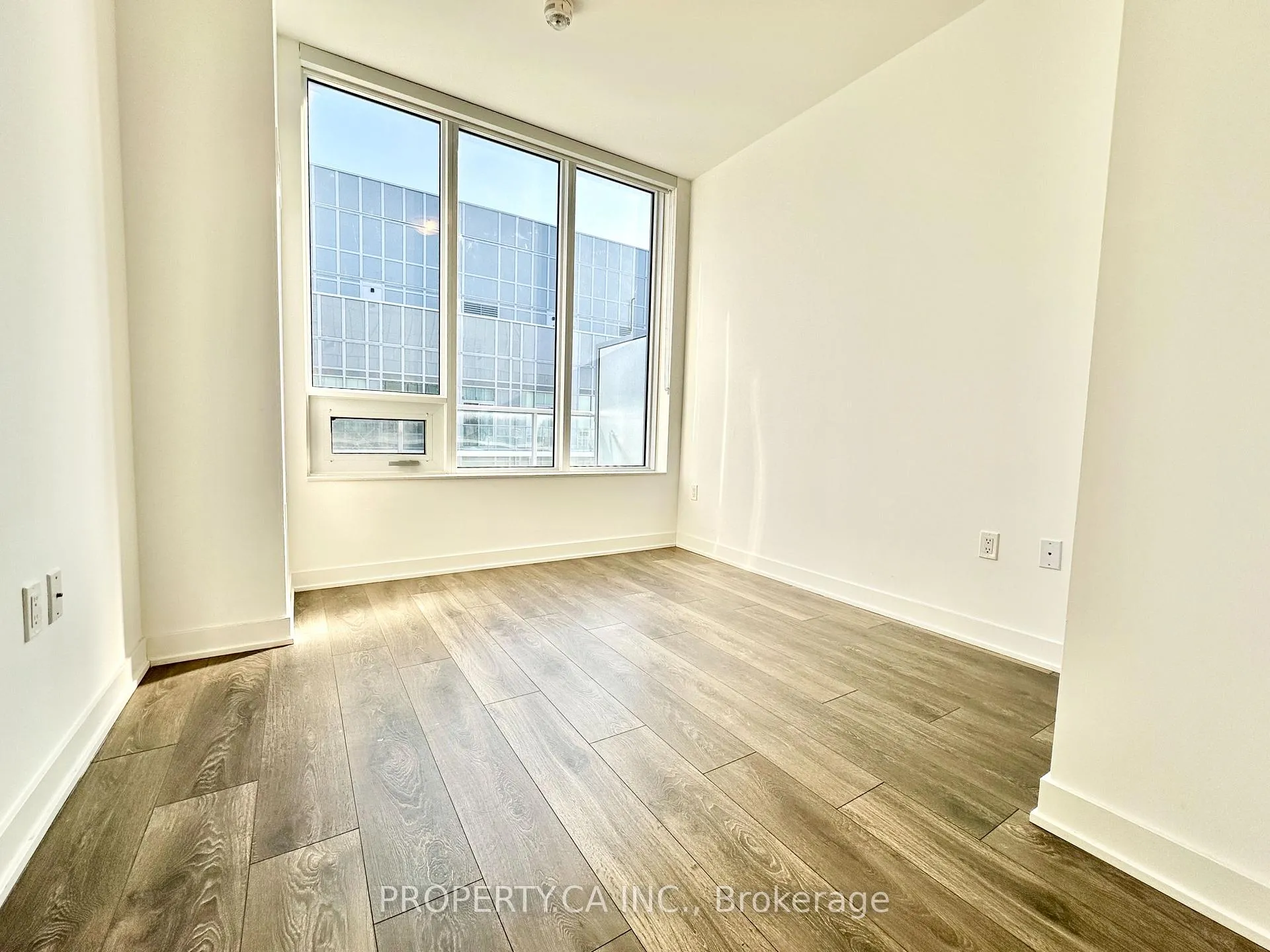 Photo 9 of Unit PH06, 99 Broadway Avenue, Toronto, Mount Pleasant West — HOMEH