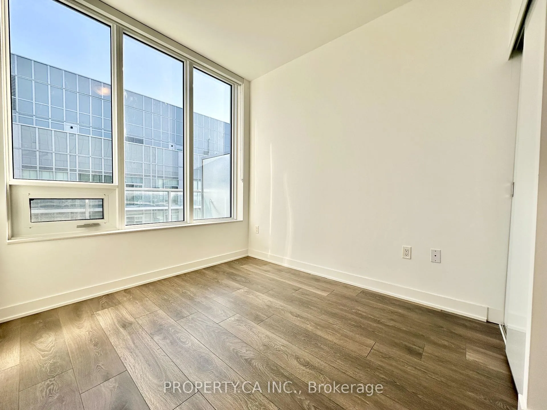 Photo 10 of Unit PH06, 99 Broadway Avenue, Toronto, Mount Pleasant West — HOMEH