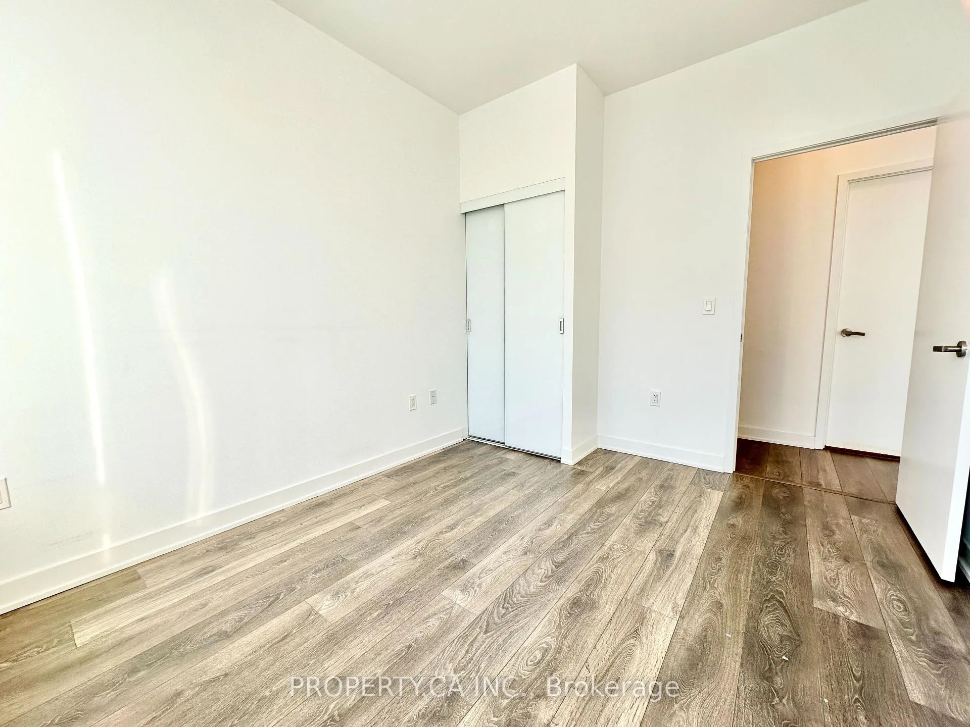 Photo 12 of Unit PH06, 99 Broadway Avenue, Toronto, Mount Pleasant West — HOMEH