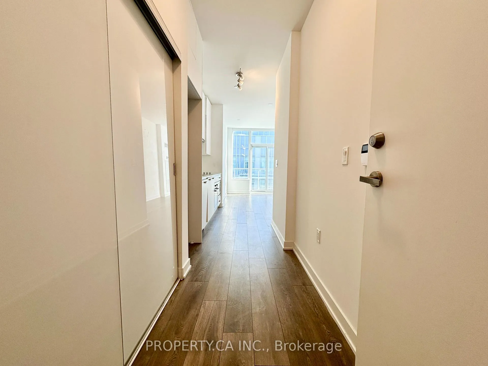 Photo 16 of Unit PH06, 99 Broadway Avenue, Toronto, Mount Pleasant West — HOMEH