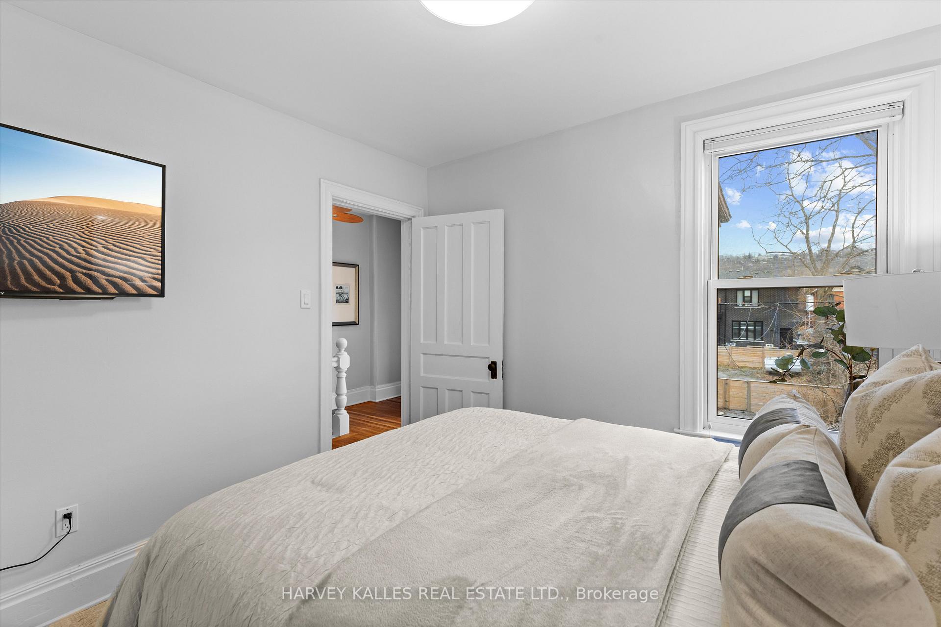 Photo 15 of 207 Stanley Avenue, Hamilton, Kirkendall — HOMEH