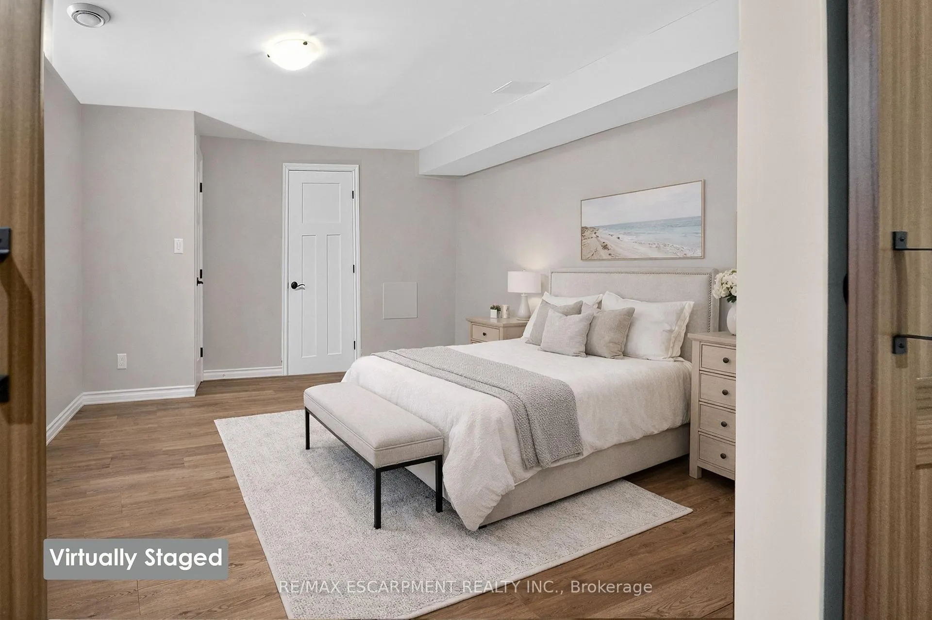 Photo 17 of 13 Dandurand Court, Grimsby, Grimsby East — HOMEH