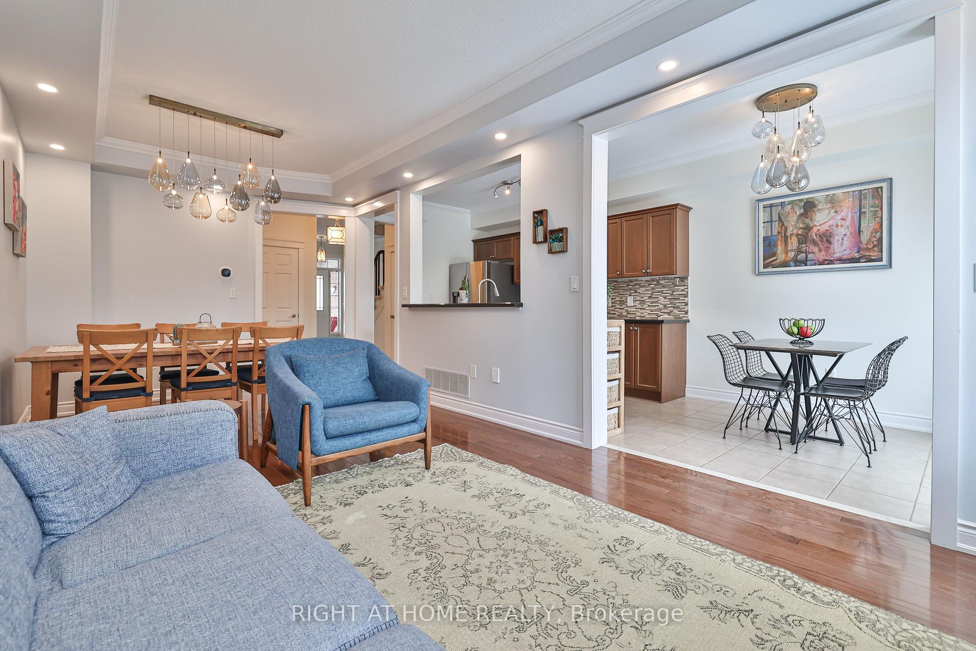 Photo 6 of Unit 35, 4241 Sarazen Drive, Burlington, Rose — HOMEH