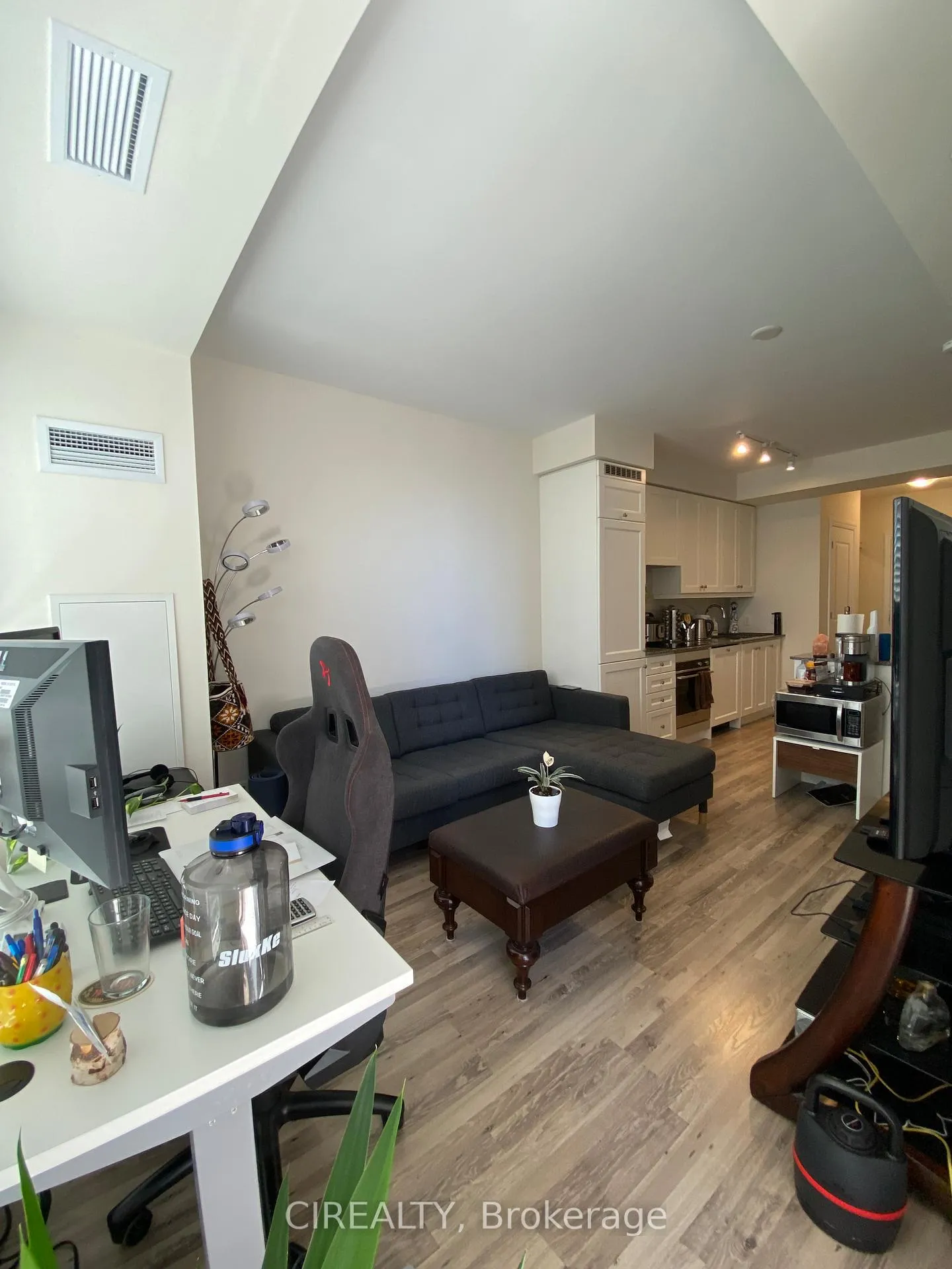 Photo 10 of Unit 707, 9085 Jane Street, Vaughan, Concord — HOMEH