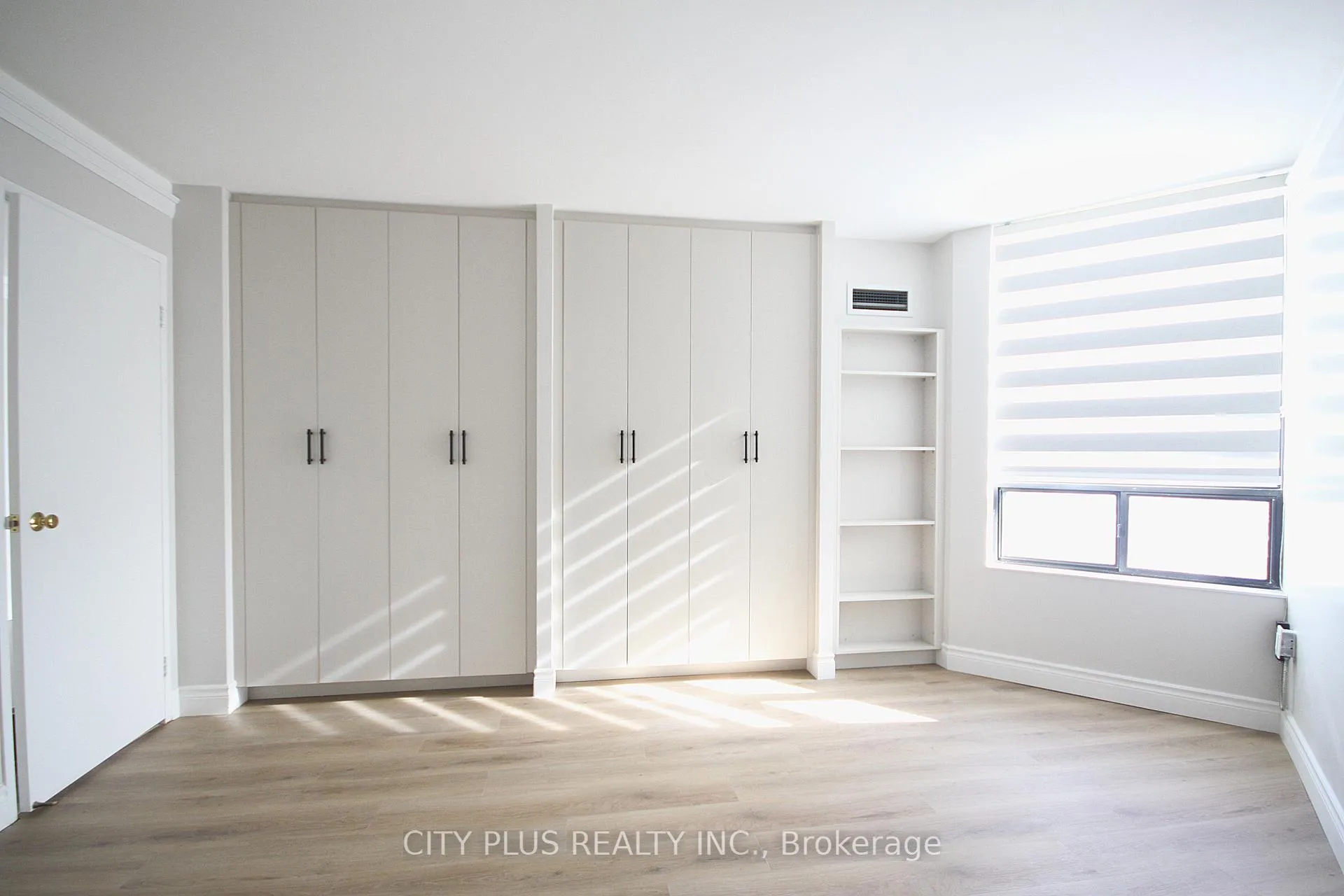 Photo 4 of Unit 1607, 7460 Bathurst Street, Vaughan, Brownridge — HOMEH