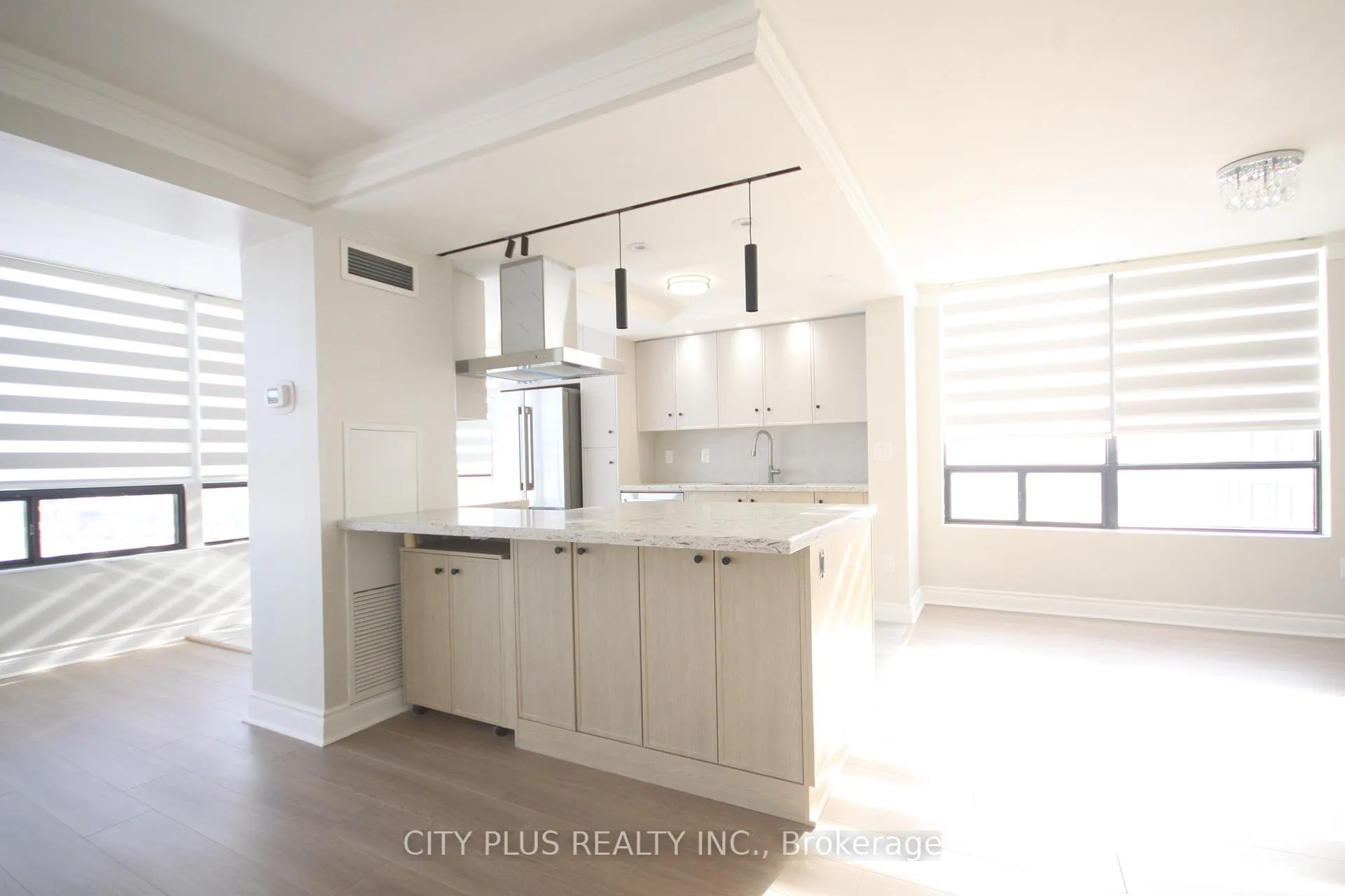 Photo 9 of Unit 1607, 7460 Bathurst Street, Vaughan, Brownridge — HOMEH