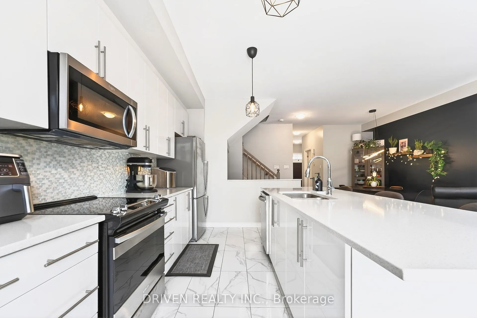 Photo 10 of 367 Mountain Sorrel Way, Ottawa, Avalon West — HOMEH
