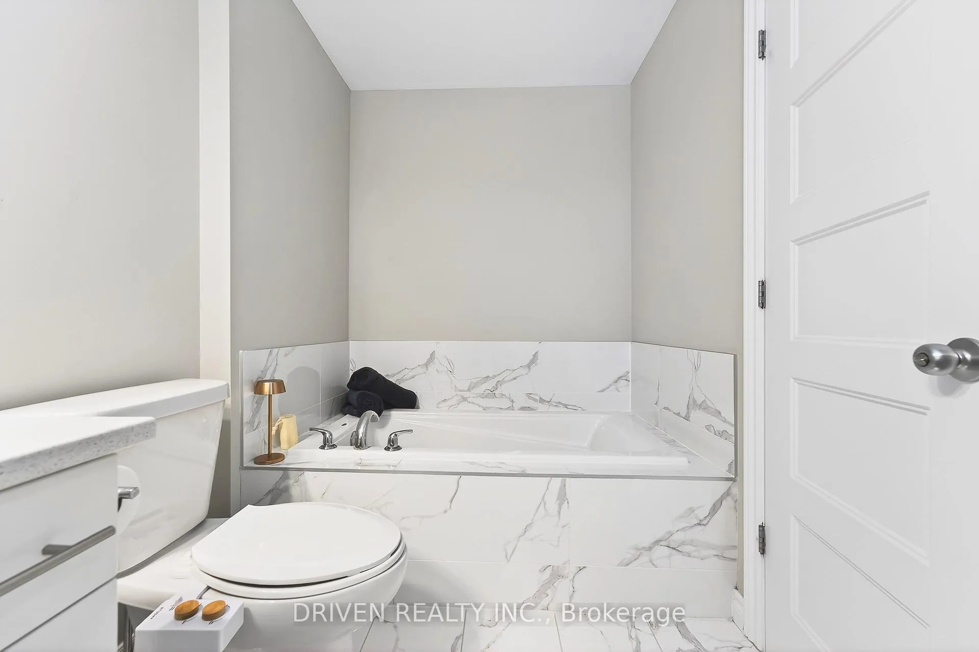 Photo 14 of 367 Mountain Sorrel Way, Ottawa, Avalon West — HOMEH