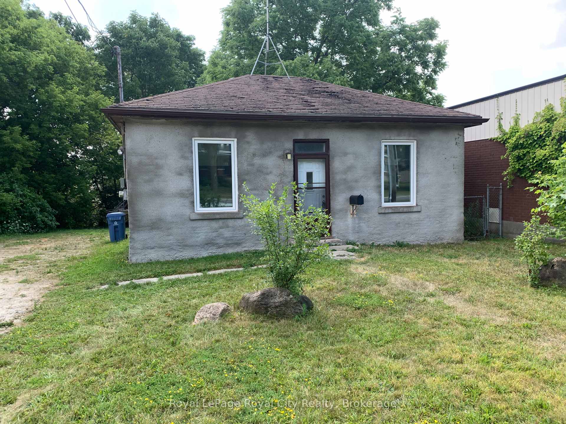 Photo 2 of 180 Waterloo Avenue, Guelph, Downtown — HOMEH