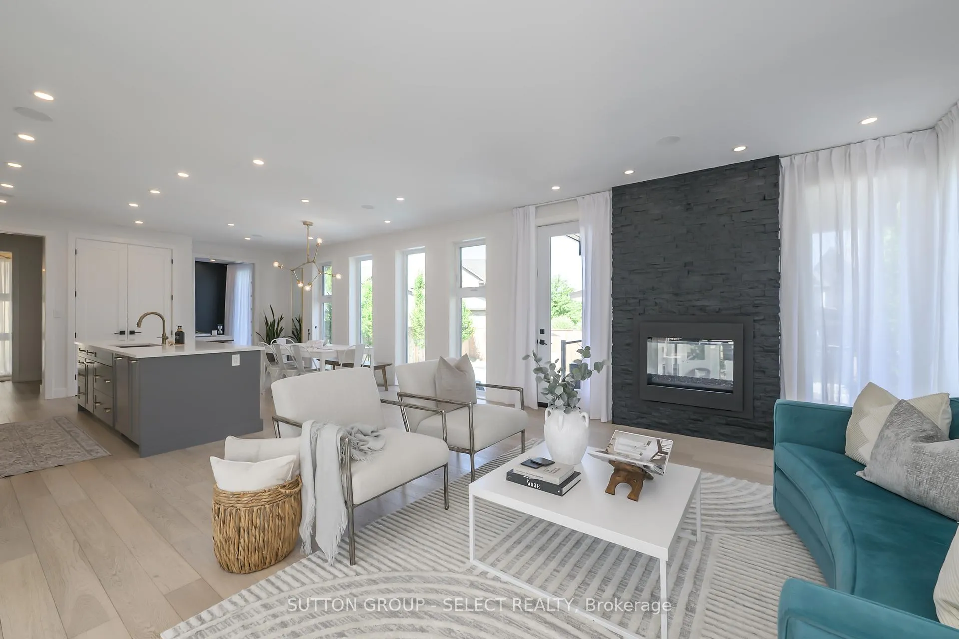 Photo 10 of 7 Valleyview Crescent, Middlesex Centre, Komoka — HOMEH