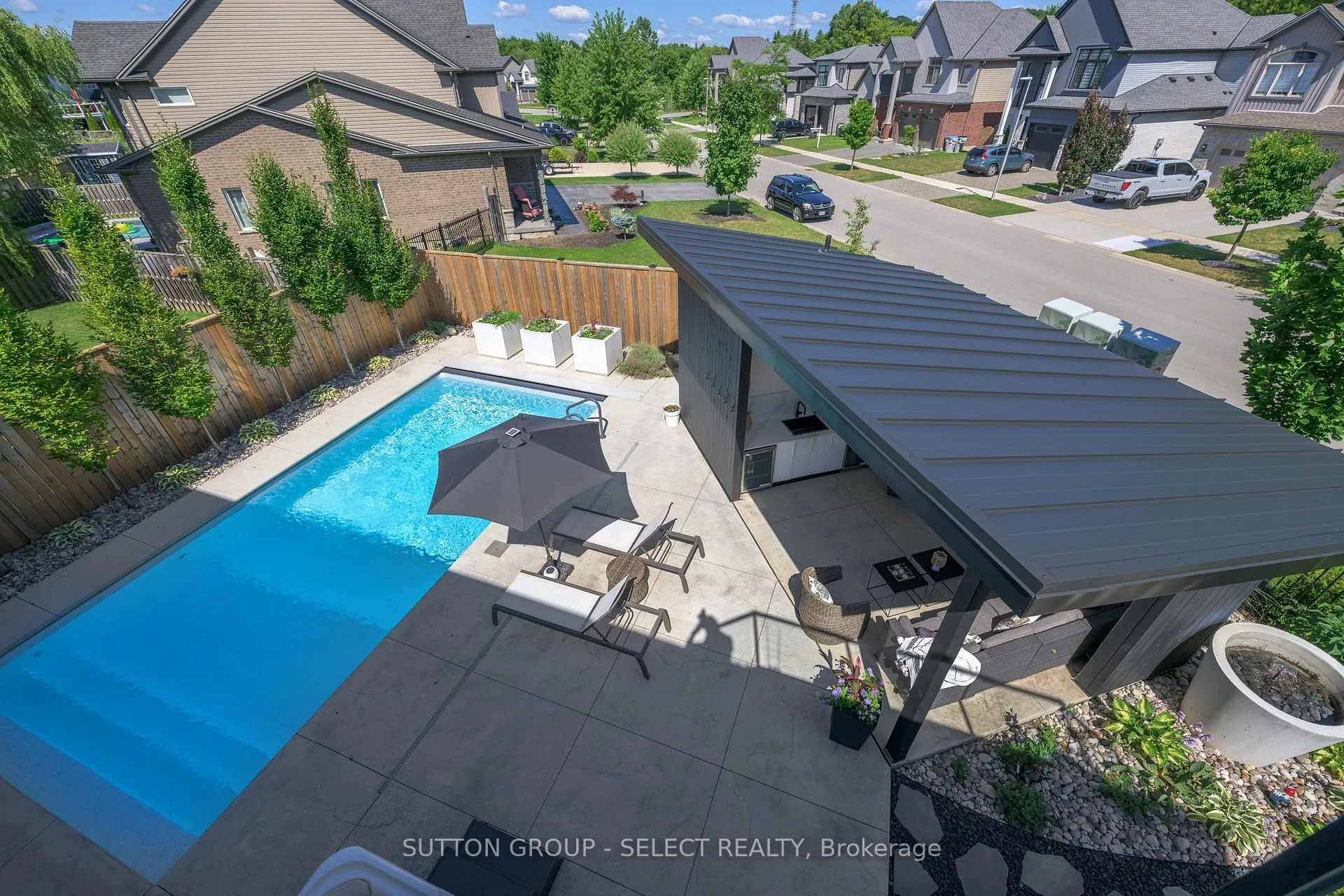 Photo 38 of 7 Valleyview Crescent, Middlesex Centre, Komoka — HOMEH