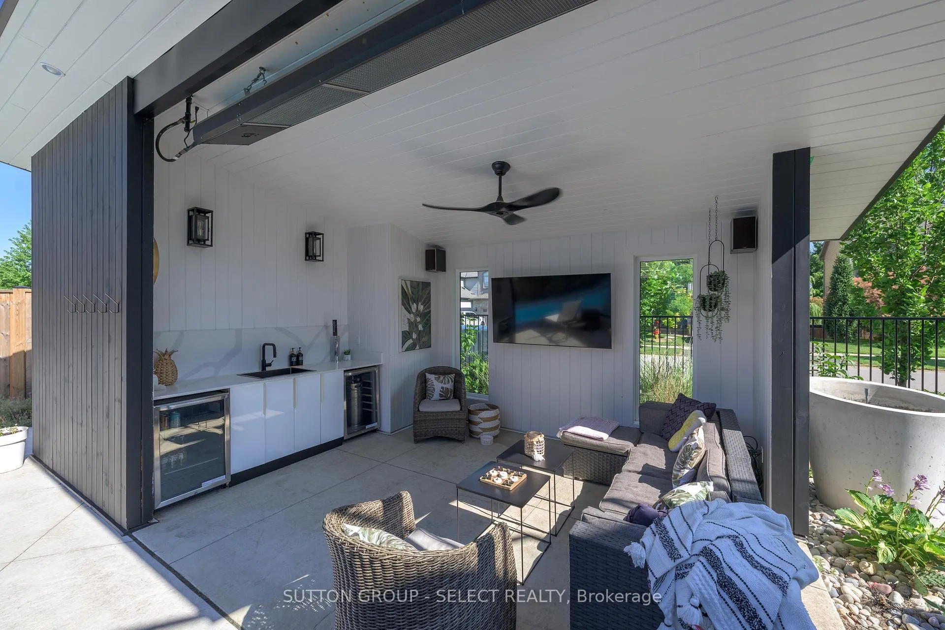 Photo 42 of 7 Valleyview Crescent, Middlesex Centre, Komoka — HOMEH