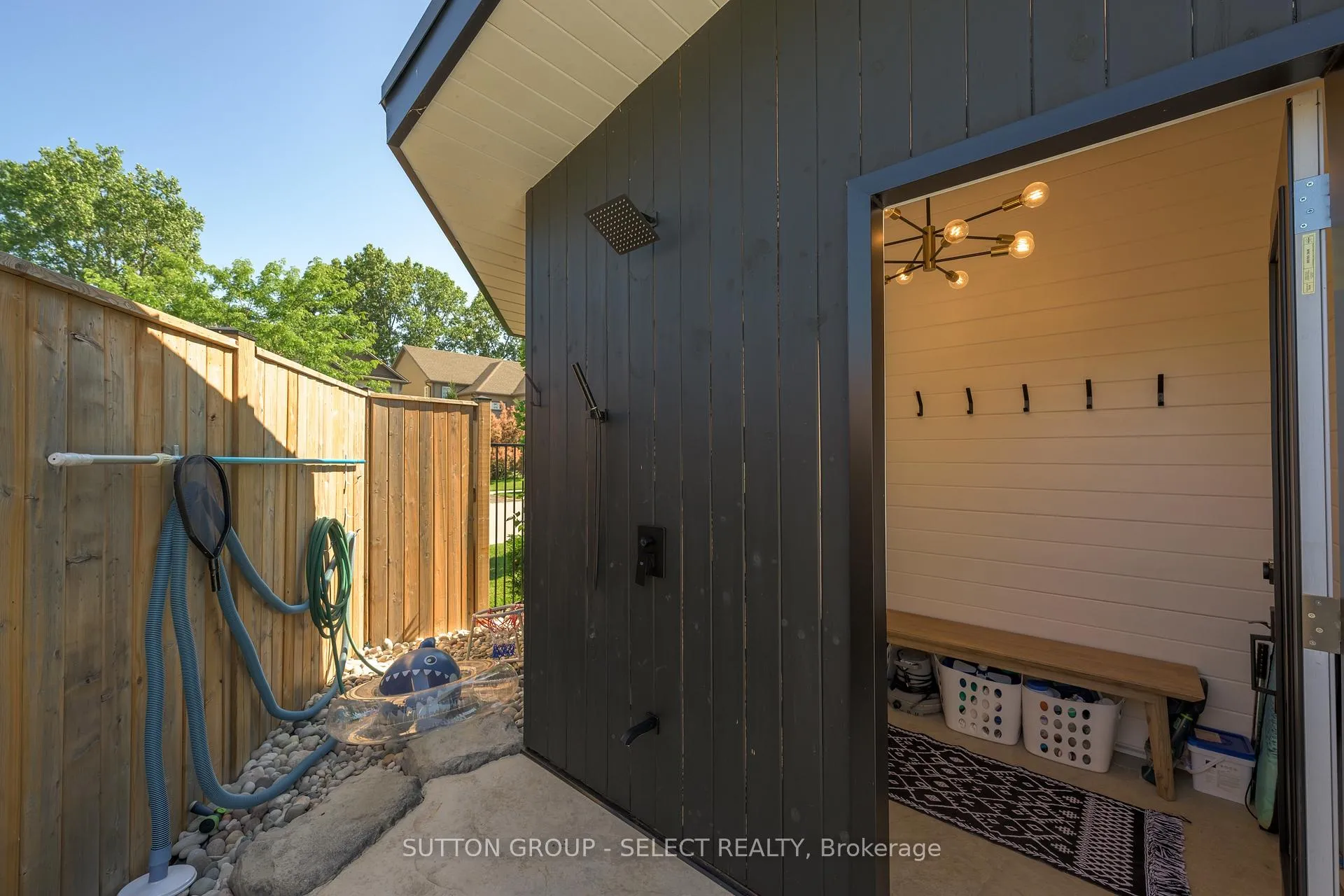 Photo 47 of 7 Valleyview Crescent, Middlesex Centre, Komoka — HOMEH