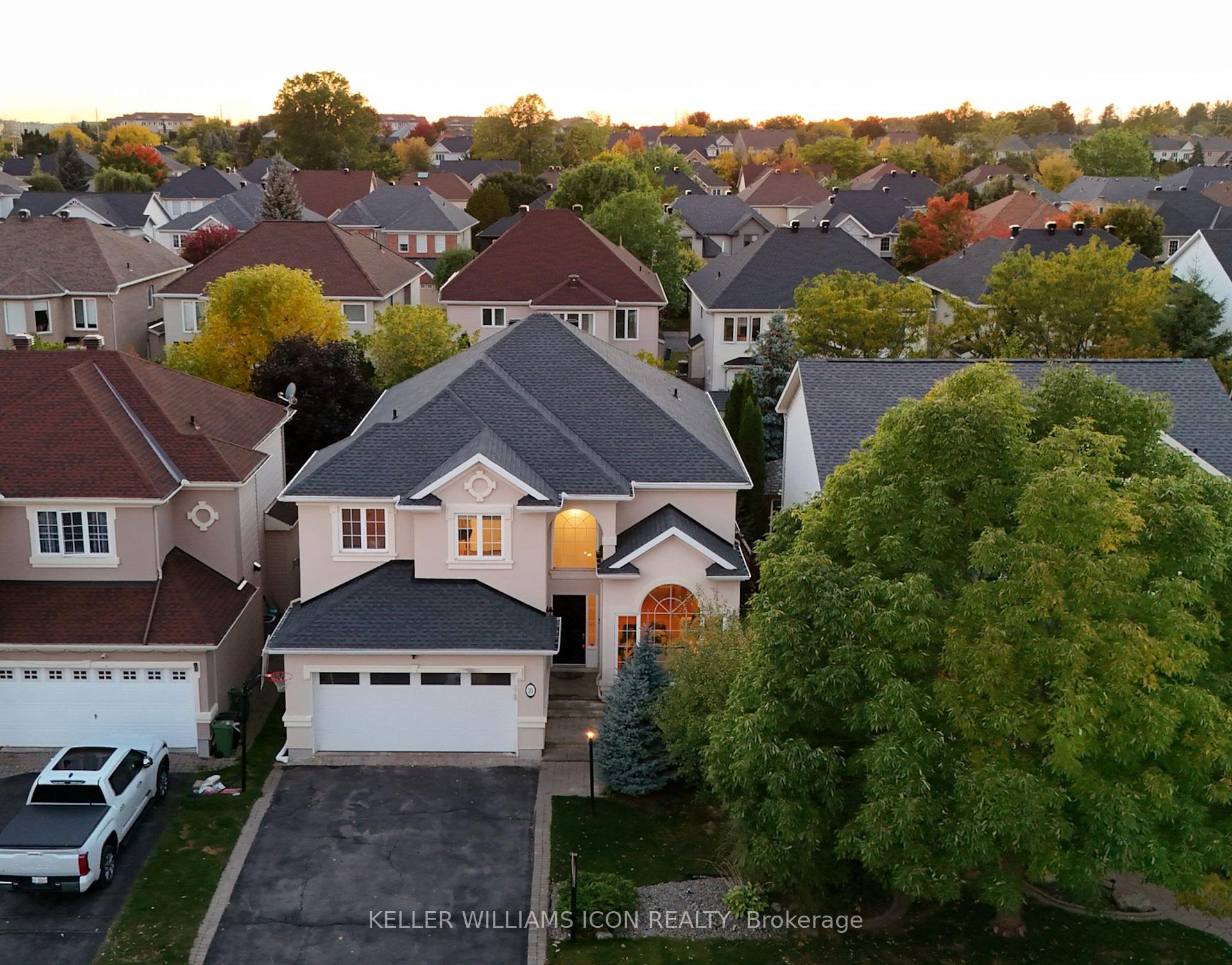 Photo 4 of 10 Pondhollow Way, Ottawa, Barrhaven - Stonebridge — HOMEH