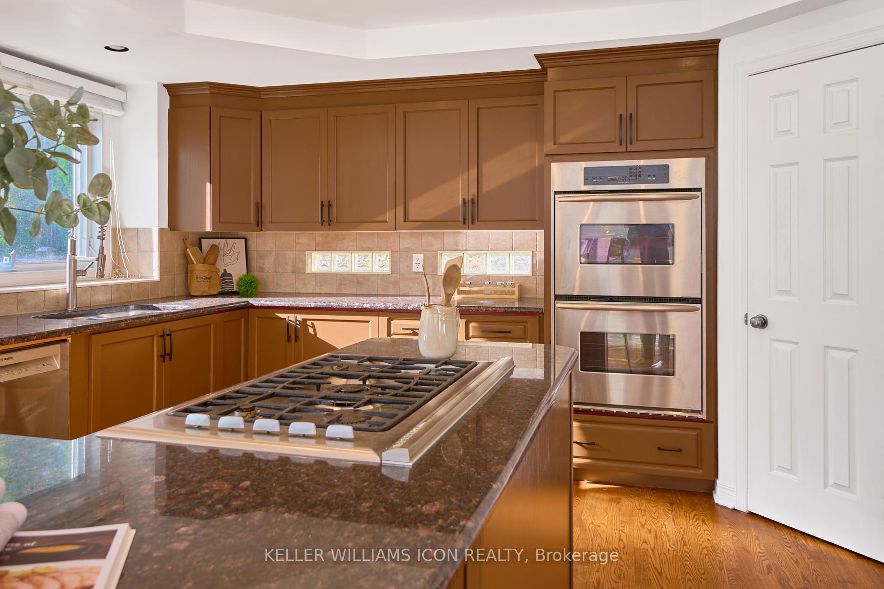 Photo 11 of 10 Pondhollow Way, Ottawa, Barrhaven - Stonebridge — HOMEH